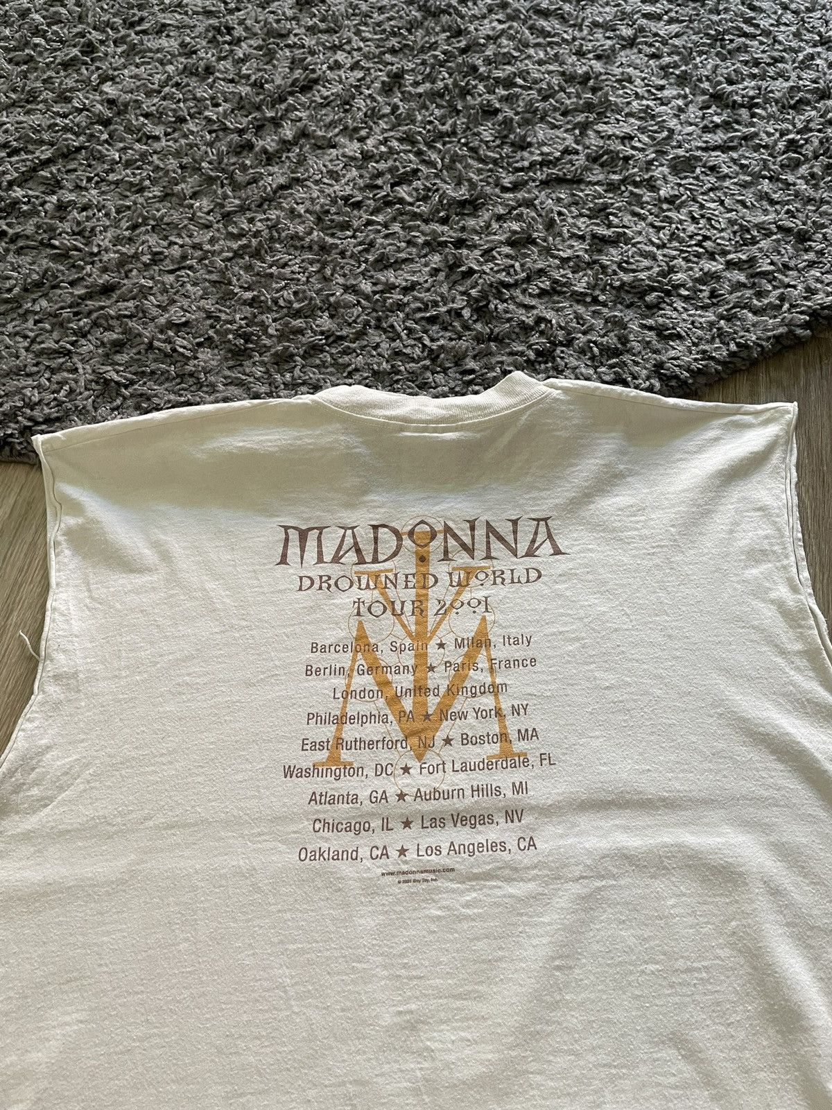 Band Tees × Vintage Vintage 2001 Madonna Drowned World Tour Y2K Tank Top Size US L / EU 52-54 / 3 - 11 Thumbnail
