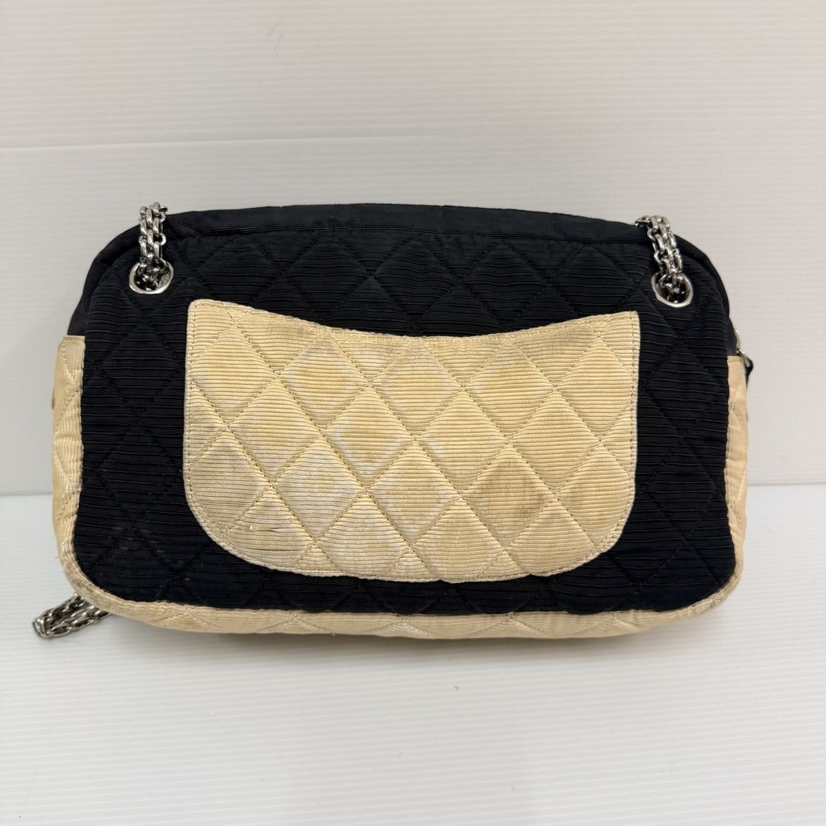 Chanel Pre-Owned Chanel Matelasse Chain Bag Nylon Black Silver CC Size ONE SIZE - 3 Thumbnail