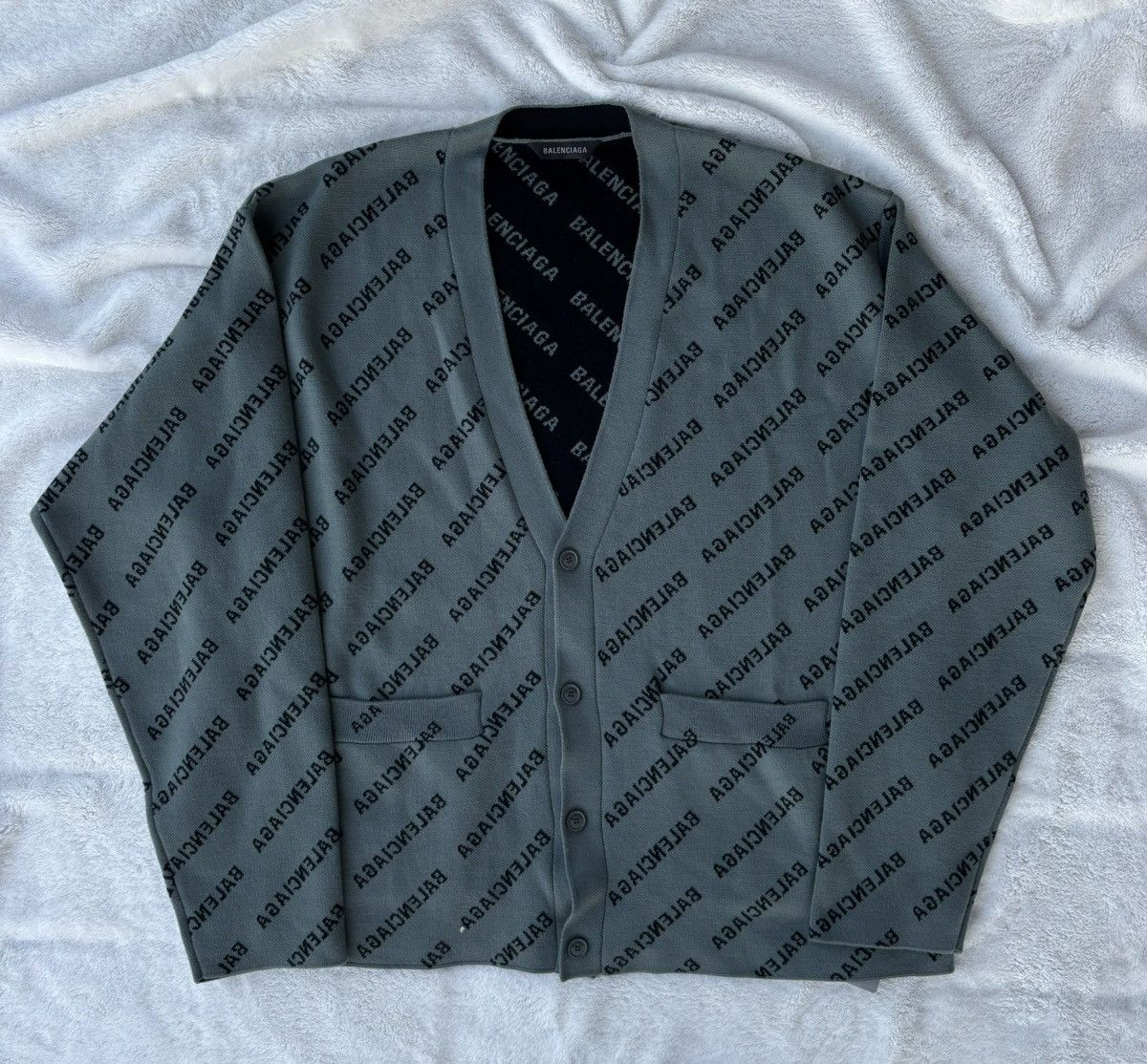 Balenciaga Balenciaga Black All Over Wool Caridgans Size US XXL / EU 58 / 5 - 1 Thumbnail