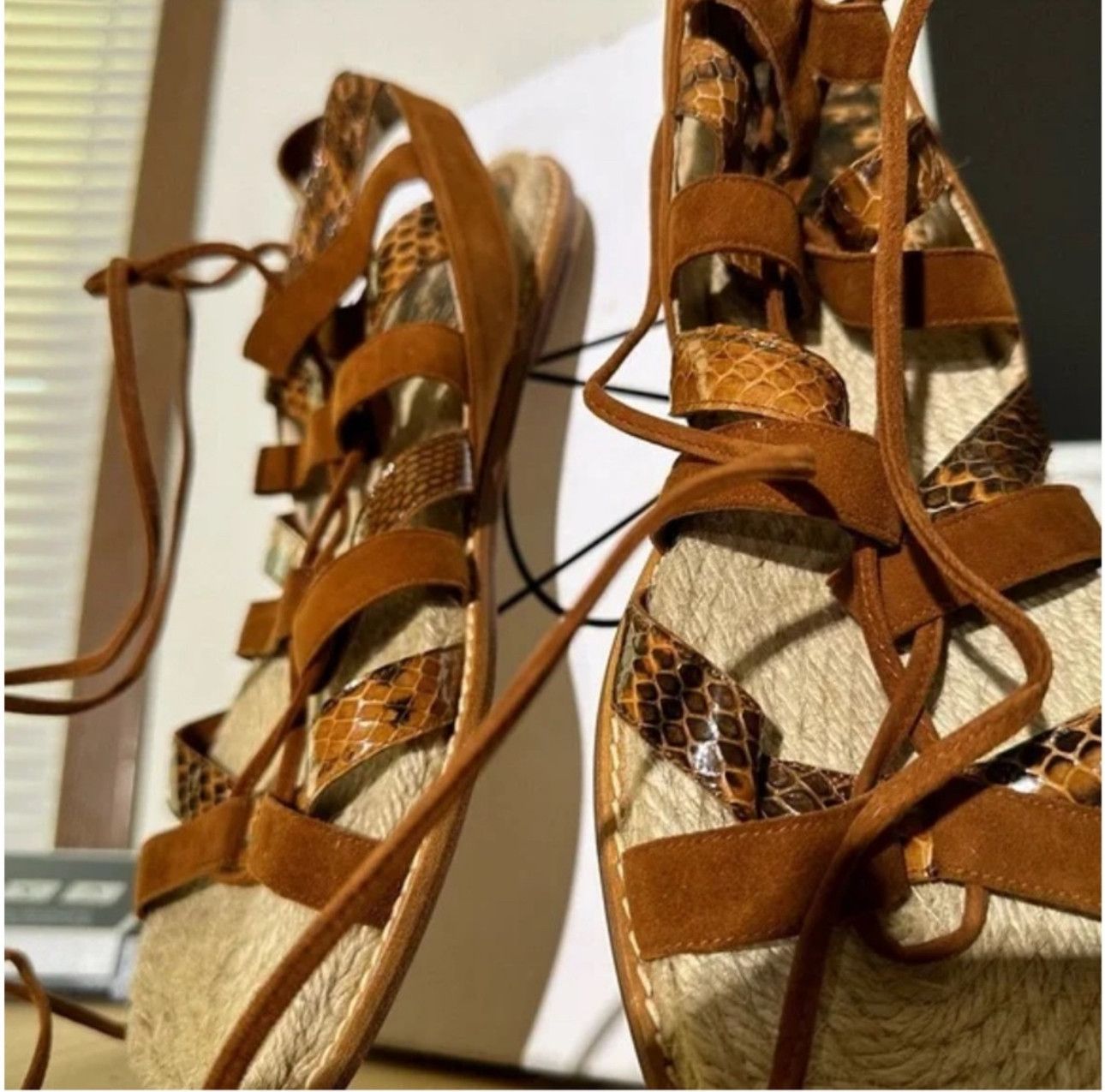 Paul Andrew Paul Andrew snakeskin & suede lace up sandals Sienna 41 Size US 11 / IT 41 - 6 Thumbnail