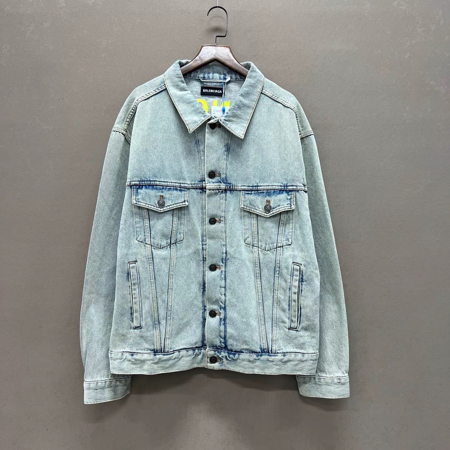 Balenciaga Balenciaga 99N Washed Neon Green Logo Denim Jkt 48 Size US M / EU 48-50 / 2 - 1 Thumbnail