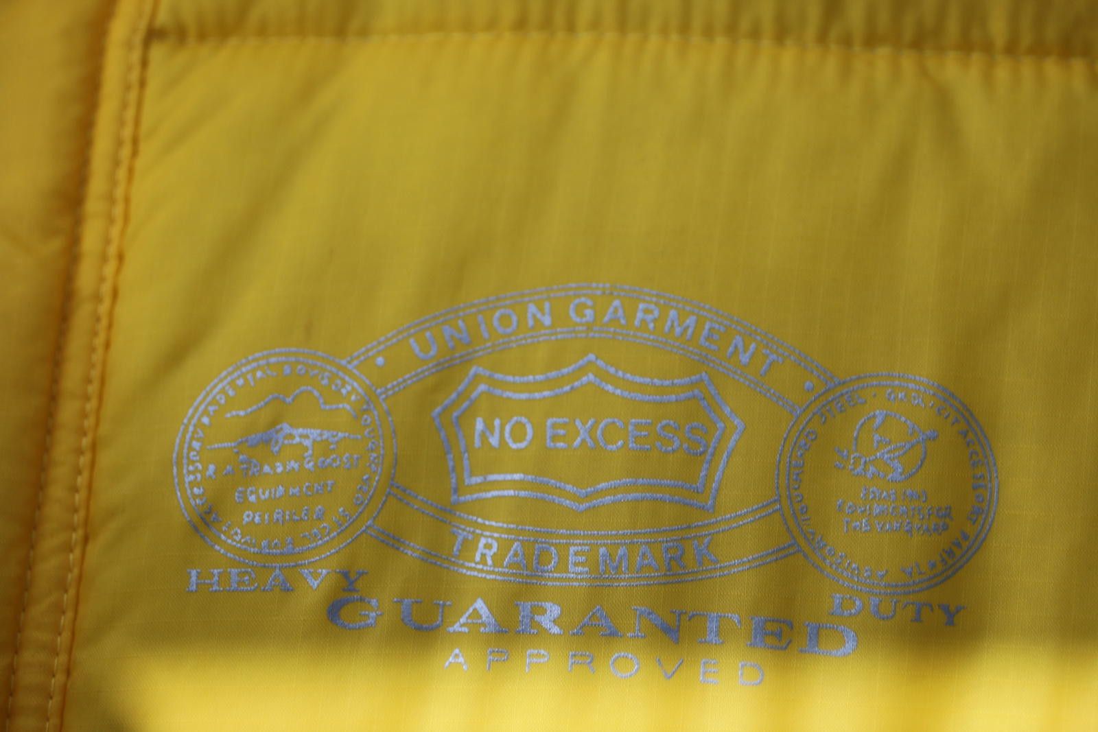The North Face No Excess Yellow Puffer Vest Union Garment Vintage 90s Mens Size US M / EU 48-50 / 2 - 5 Thumbnail