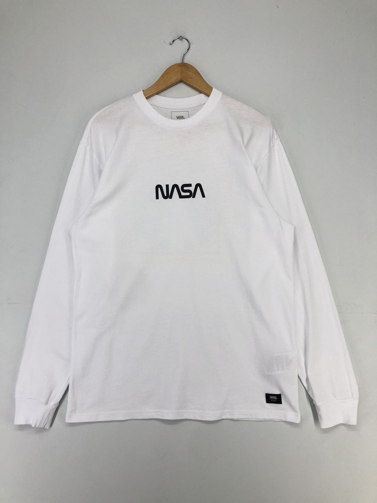 Vans Vans x Nasa Back Print Long Sleeve Tshirt Size US L / EU 52-54 / 3 - 1 Thumbnail