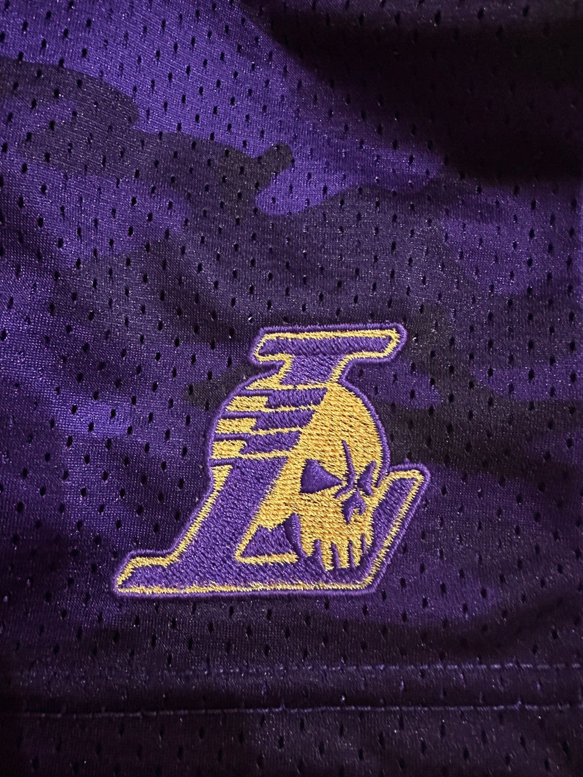 Warren Lotas Lakers Reaper Camo Shorts Size US 30 / EU 46 - 3 Thumbnail