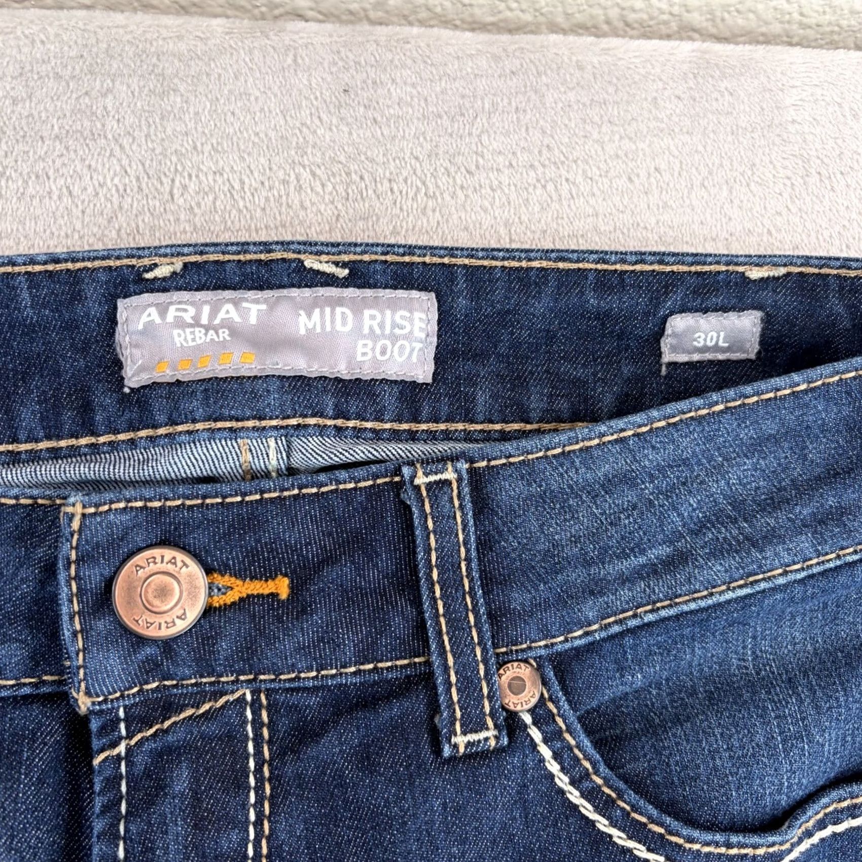 Ariat VINTAGE Ariat Jeans (No, not vintage) Size 30" / US 8 / IT 44 - 3 Thumbnail