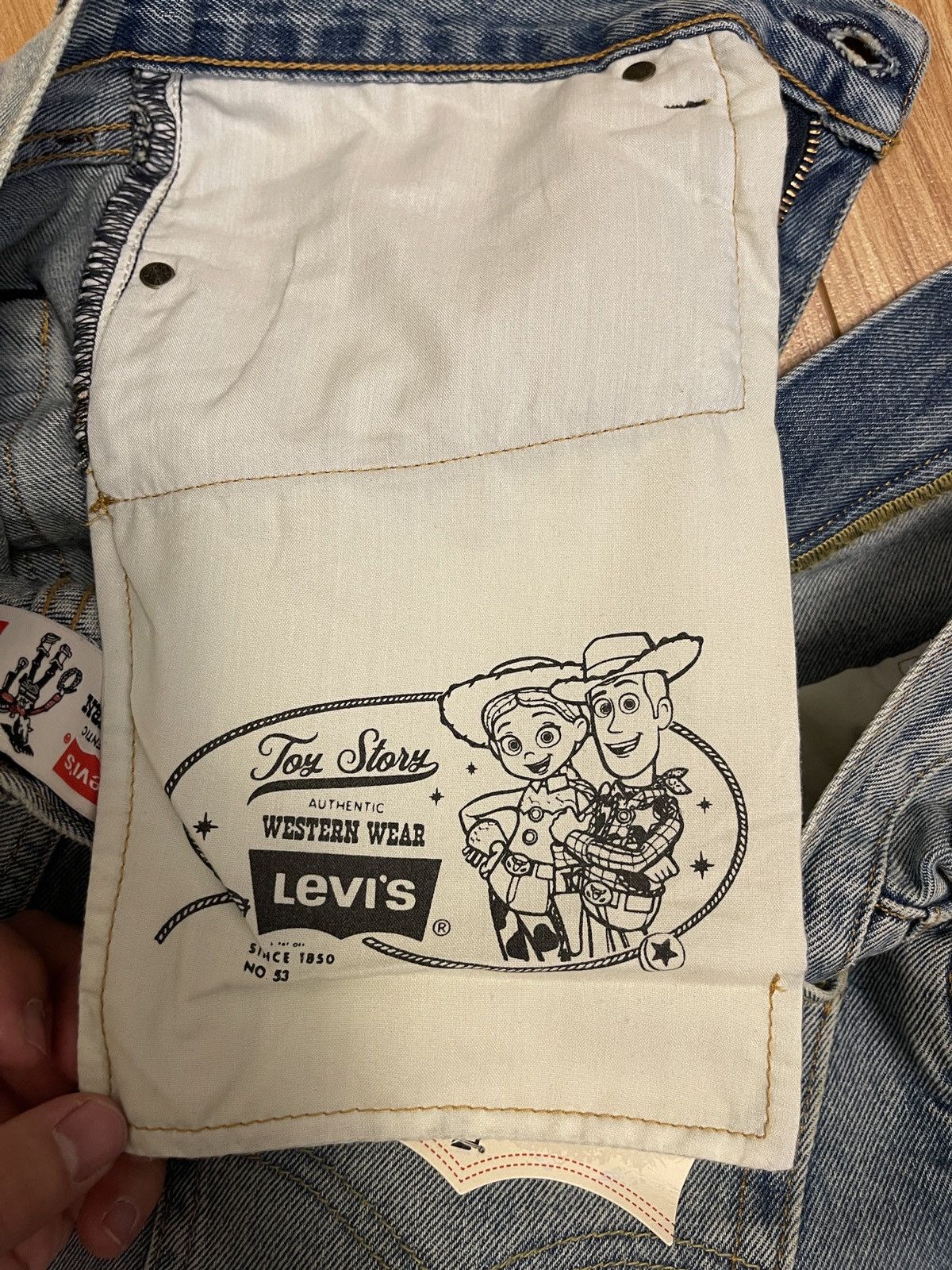 Levi's Levi’s X Toy Story Jeans Size US 32 / EU 48 - 7 Thumbnail