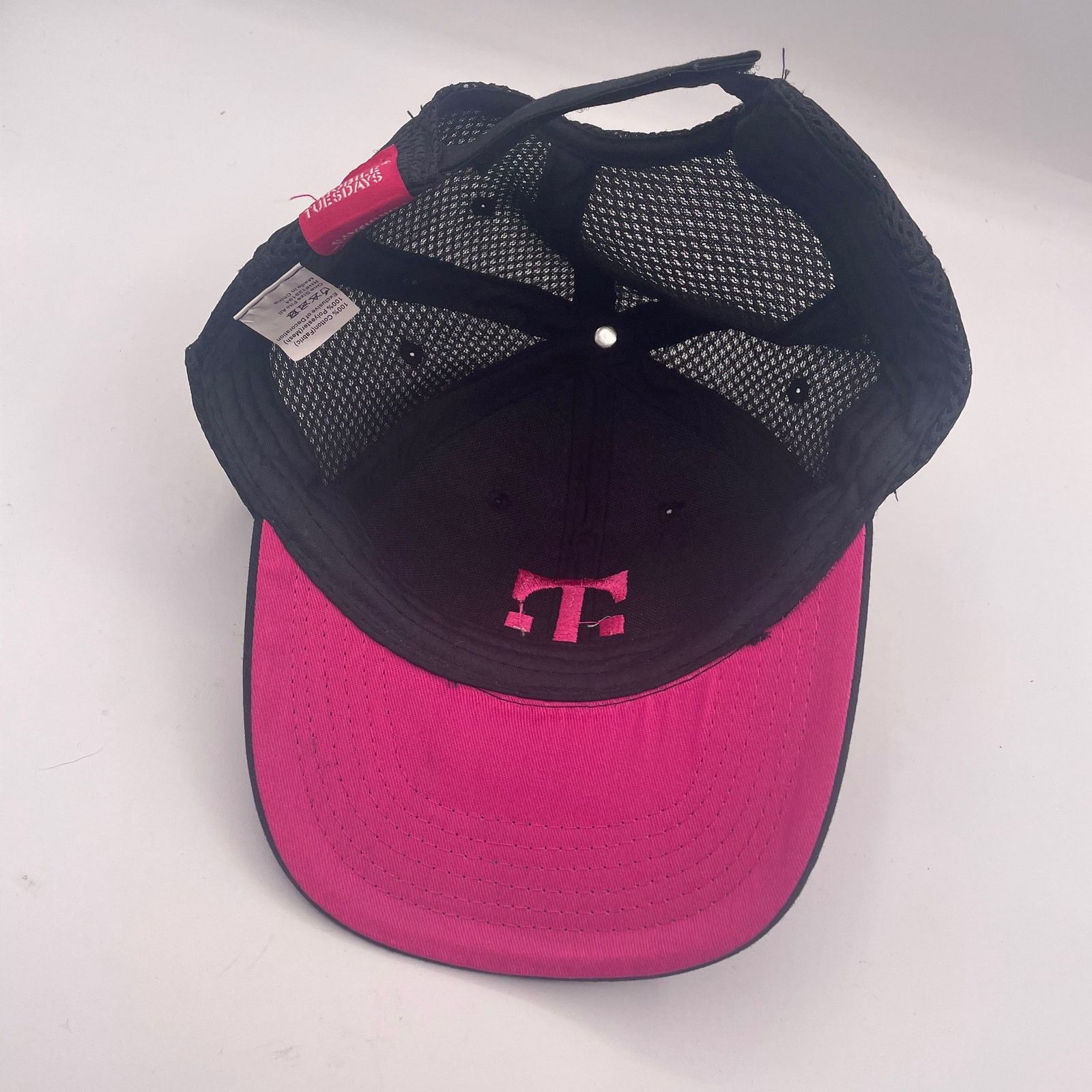 Other T-Mobile Tuesdays Hat Cap Black Pink Mesh Lightweight Unisex Size ONE SIZE - 4 Thumbnail