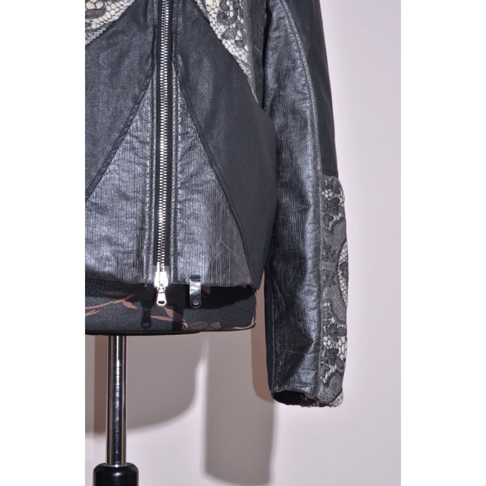 Vintage ELISA CAVALETTI Women's Jacket Full Zip with Pockets Lace Details M-L Jacket Womens Black Size M / US 6-8 / IT 42-44 - 5 Thumbnail
