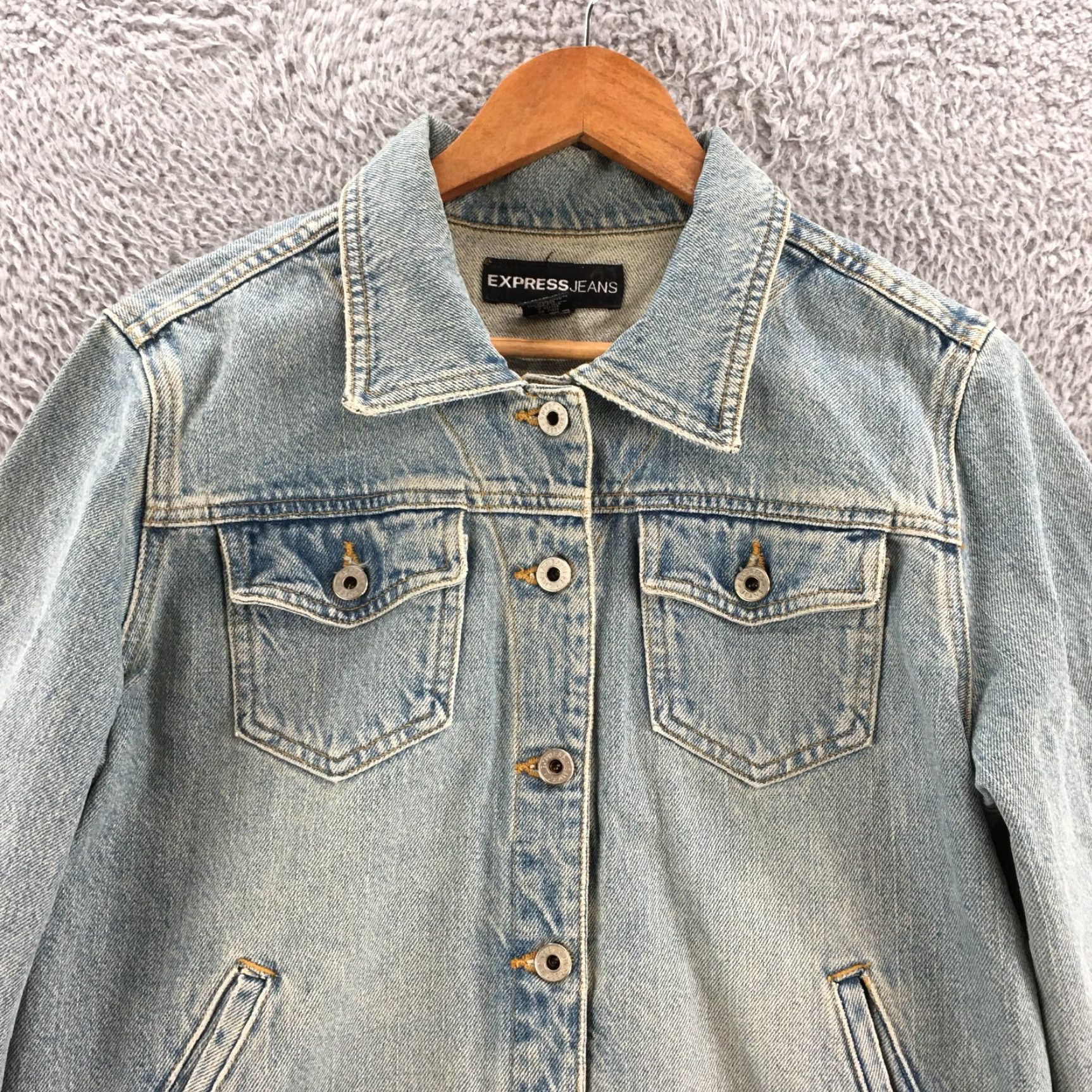 Express Express Jeans Cropped Denim Jacket Womens L Blue Cotton Button Up Front Pockets Size 36" / US 14 / IT 50 - 2 Thumbnail