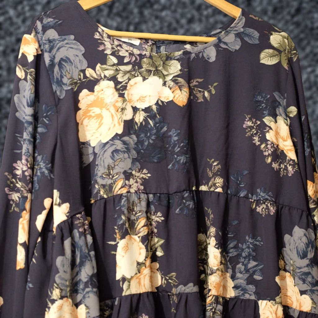 Vintage VINTAGE Maurices Navy Floral Long Bell Sleeve Sheer Top Lightweight Womens XXL #A2-5 Size XXL / US 16-18 / IT 52-54 - 1 Thumbnail