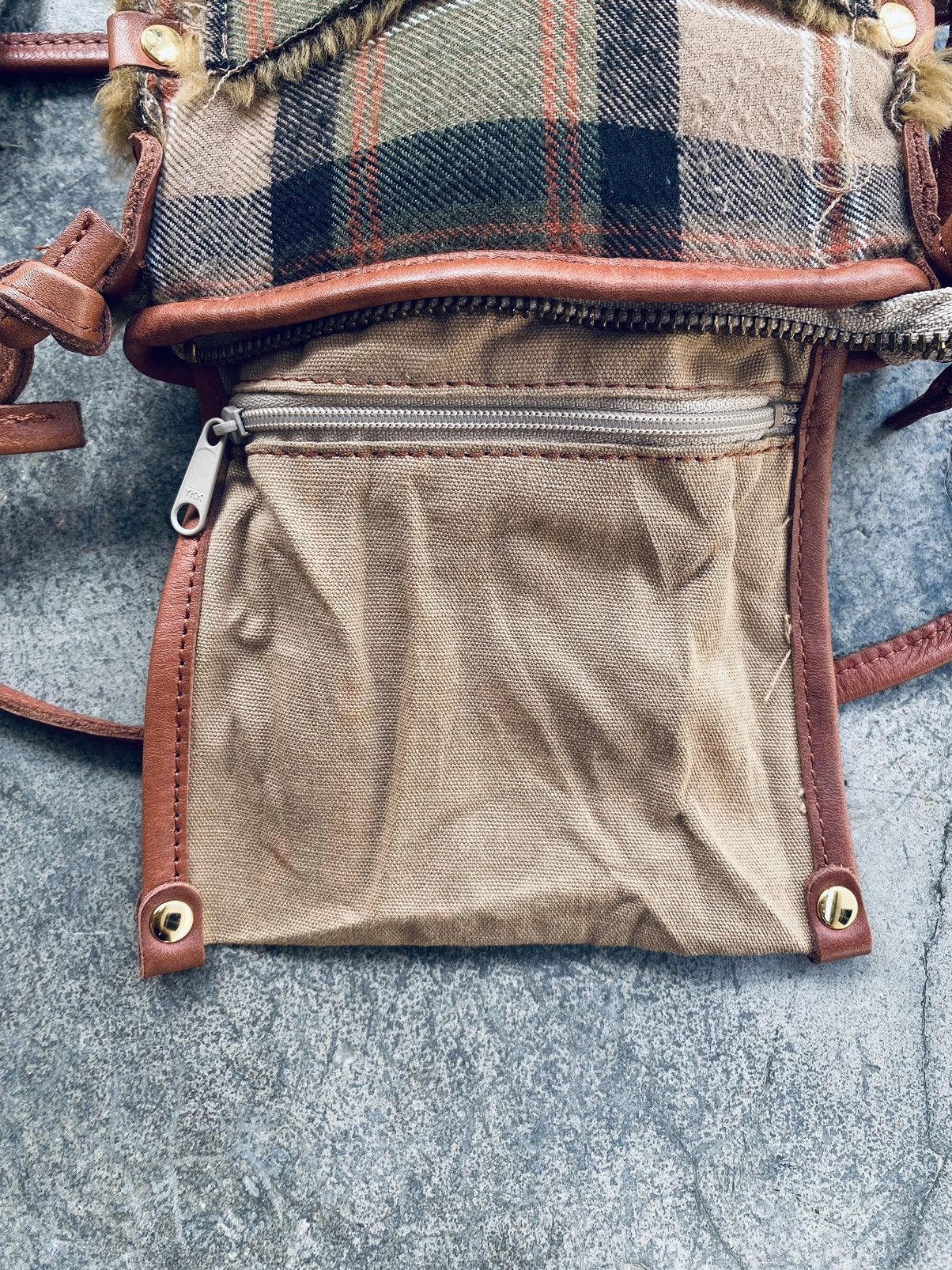 Japanese Brand Vintage Rare Frame Work Japanese Sling Bag Size ONE SIZE - 7 Thumbnail