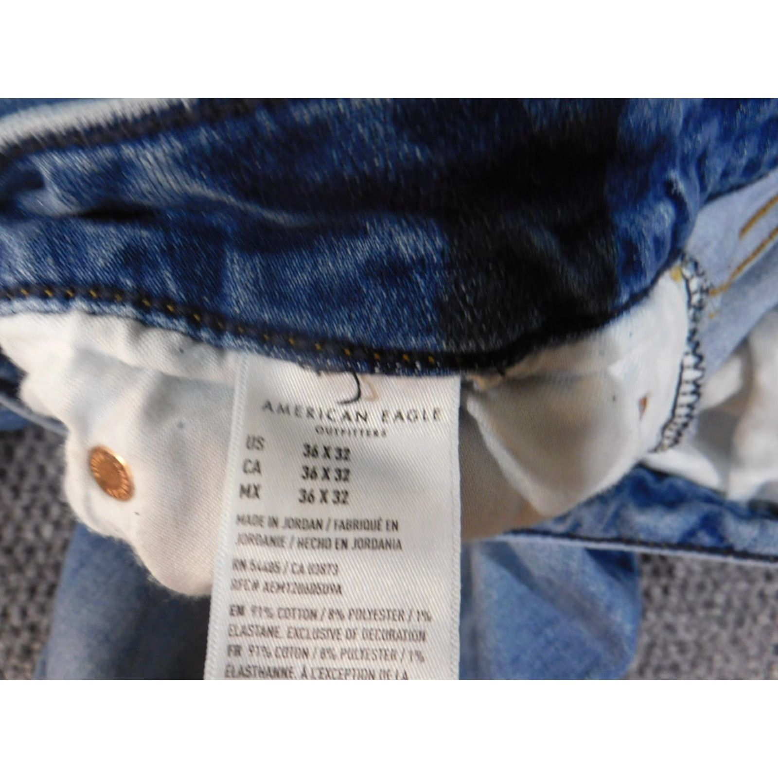 American Eagle Outfitters American Eagle Jeans Mens 36x32 blue athletic skinny light wash Denim Regular Zip Cotton Jeans Mens Blue 36 31 Slimming N/A Size US 36 / EU 52 - 6 Thumbnail
