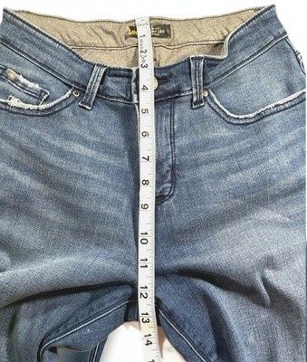 Lee Lee Studded Distressed Skinny Jeans Slim Fit Cotton Denim Size 26" / US 2 / IT 38 - 3 Thumbnail