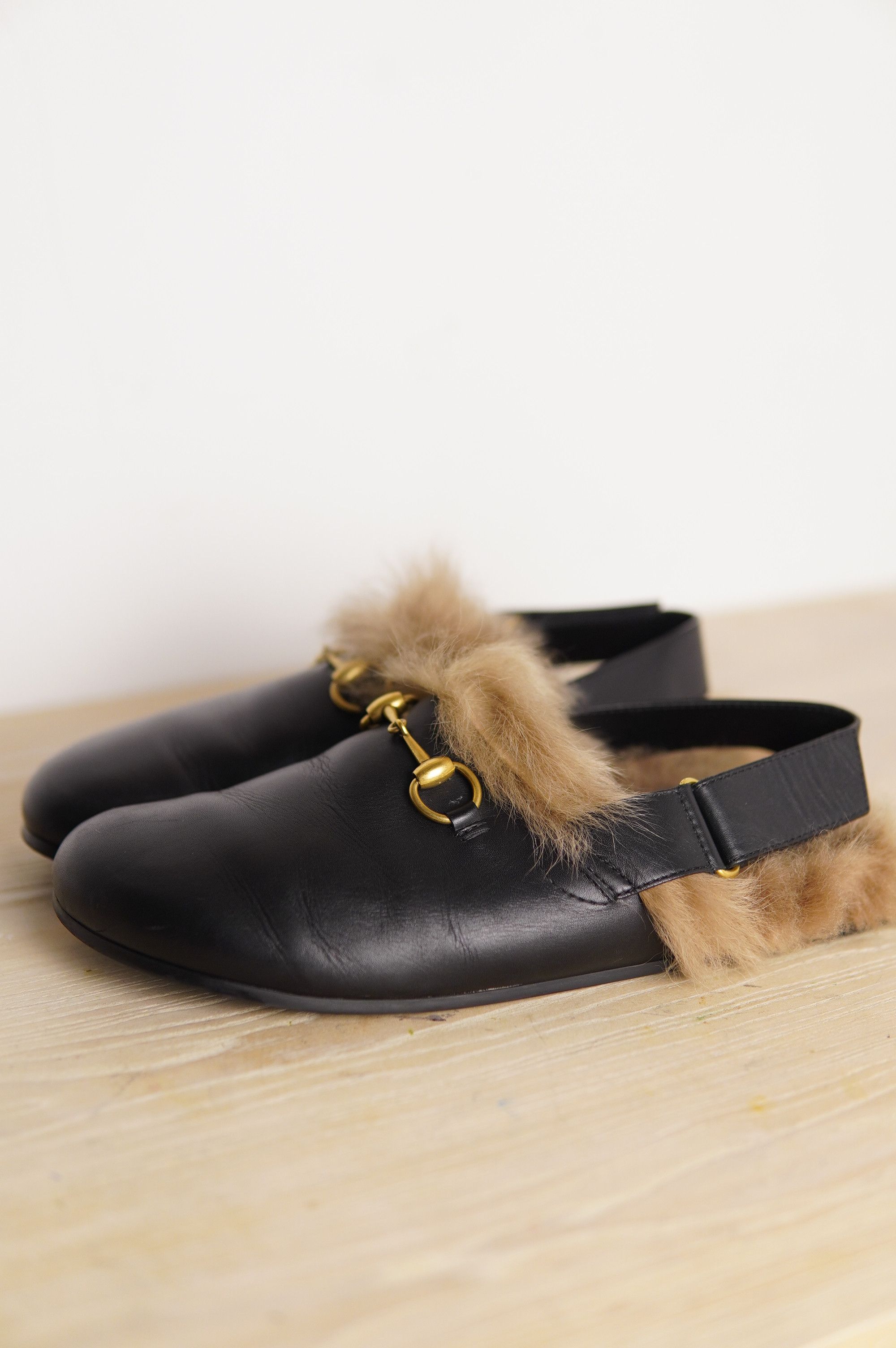 Gucci Gucci Black Leather Calf Fur Horsebit Sandals Size US 10 / EU 43 - 2 Thumbnail