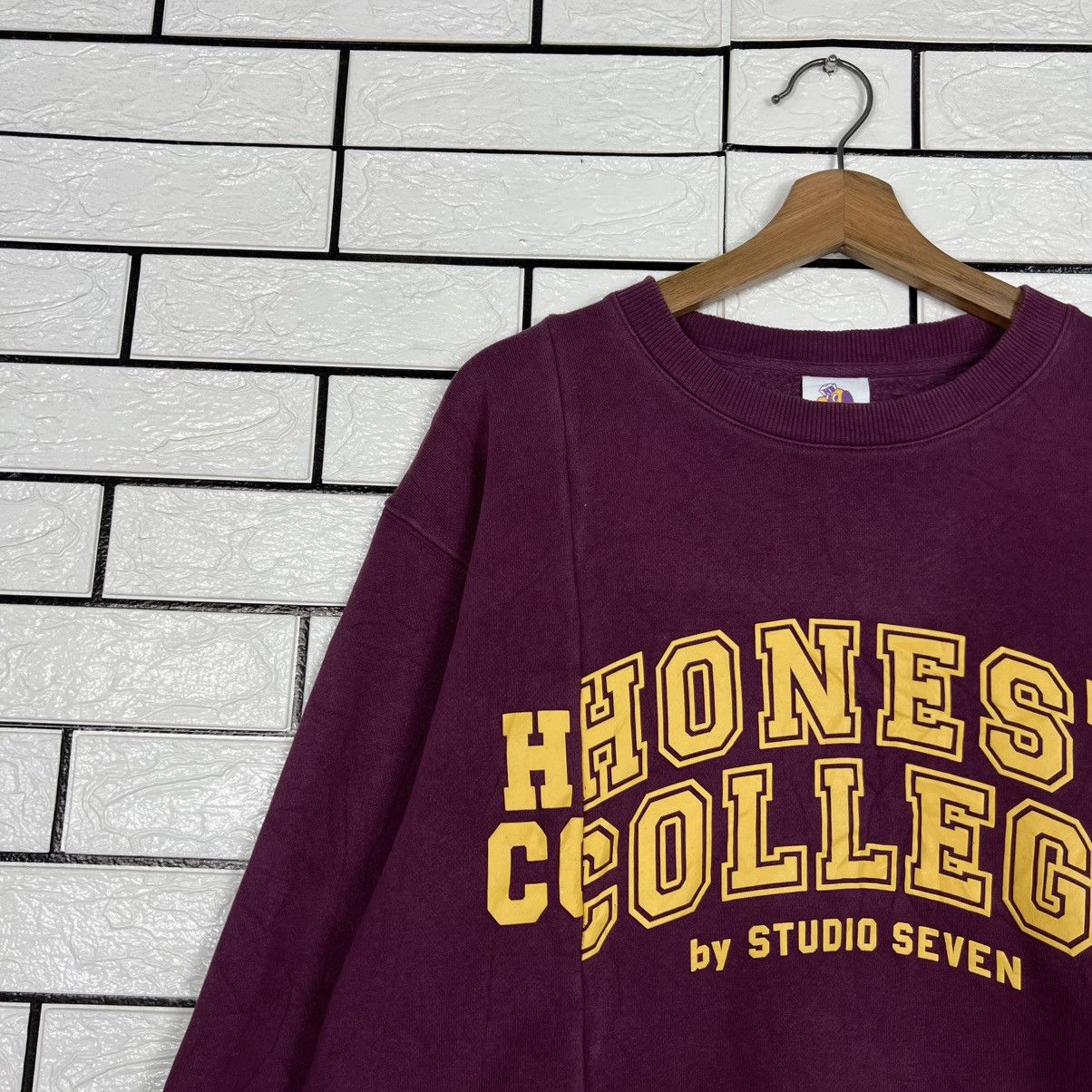 Studio Seven HONEST COLLEGE Big Logo Crewneck Sweatshirt #4202-C192 Size US L / EU 52-54 / 3 - 3 Thumbnail