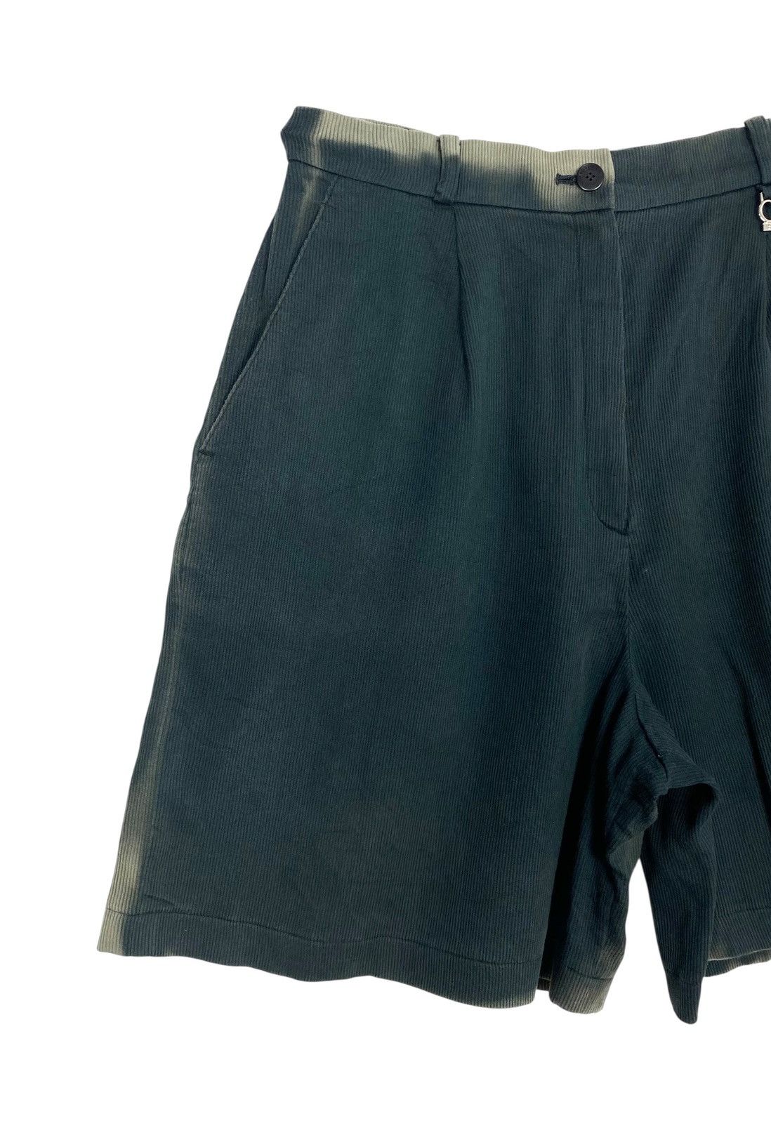 Christian Dior Monsieur Rare‼️ Vintage Christian Dior Sport Sunfaded Short Pants Size US 27 - 2 Thumbnail