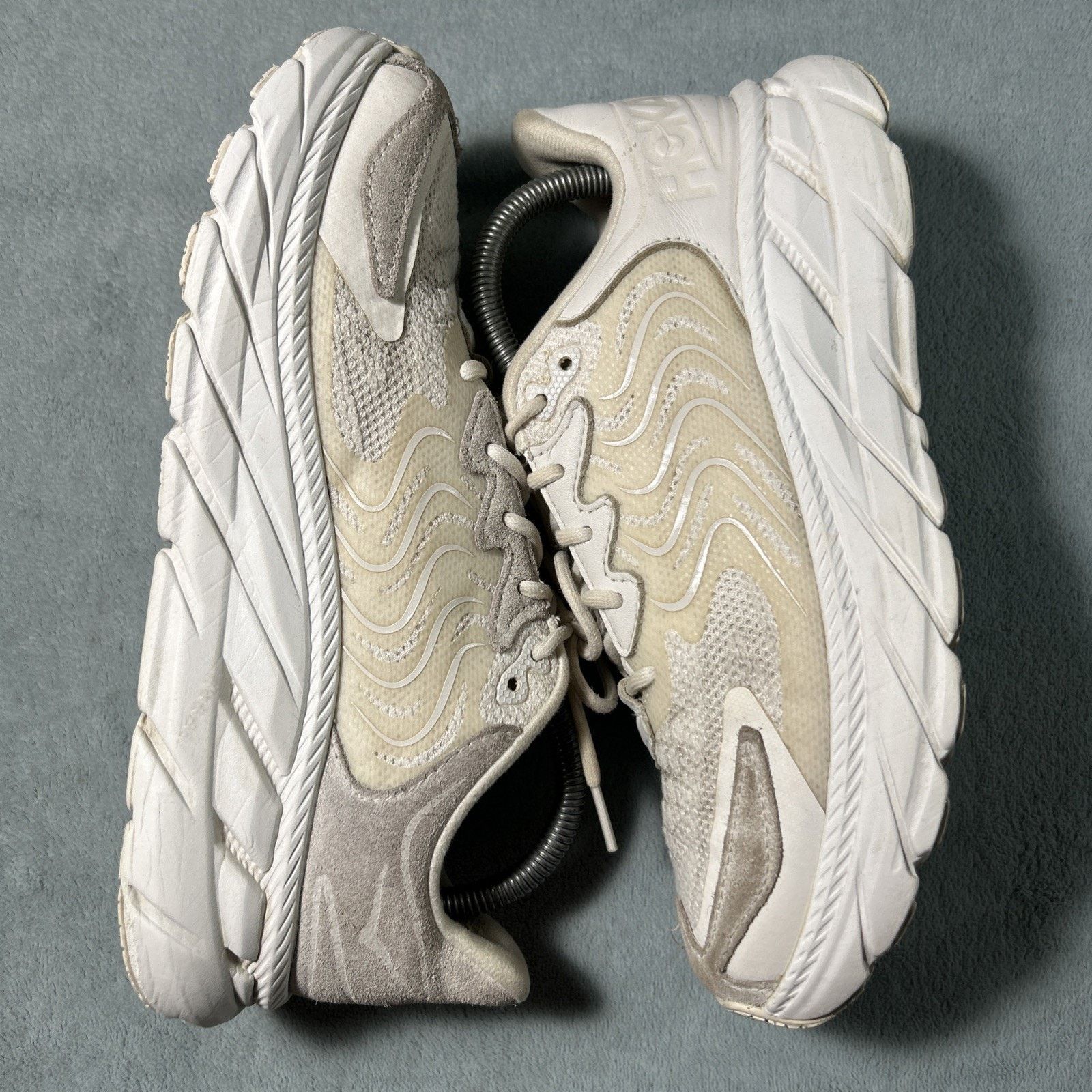 Hoka Hoka Clifton LS 8.5 Mens Barley Milk White Trail Running Gym Size US 8.5 / EU 41-42 - 1 Thumbnail