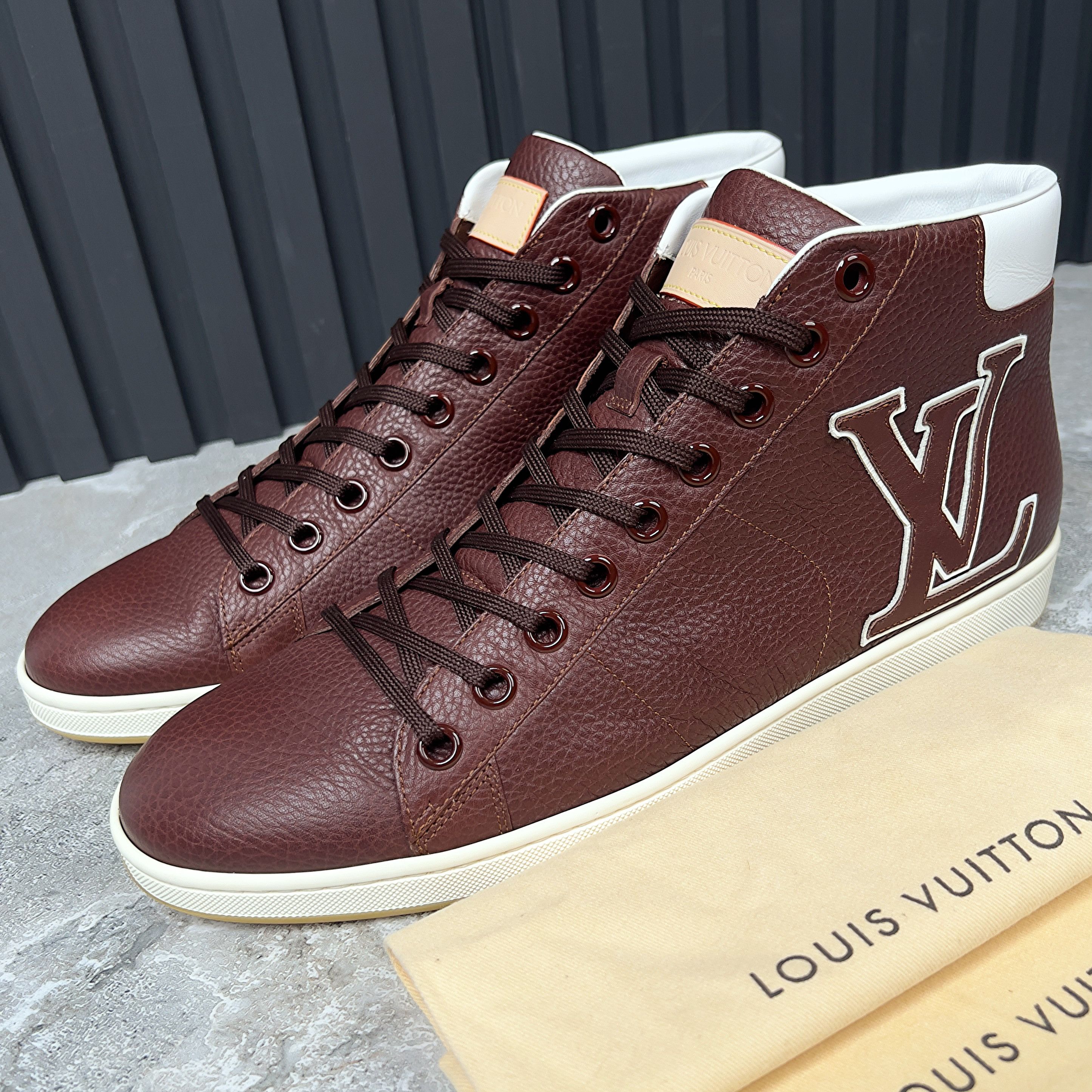 Louis Vuitton Surfside Fasbball Sneakers Graine Leather Size US 10 / EU 43 - 1 Thumbnail