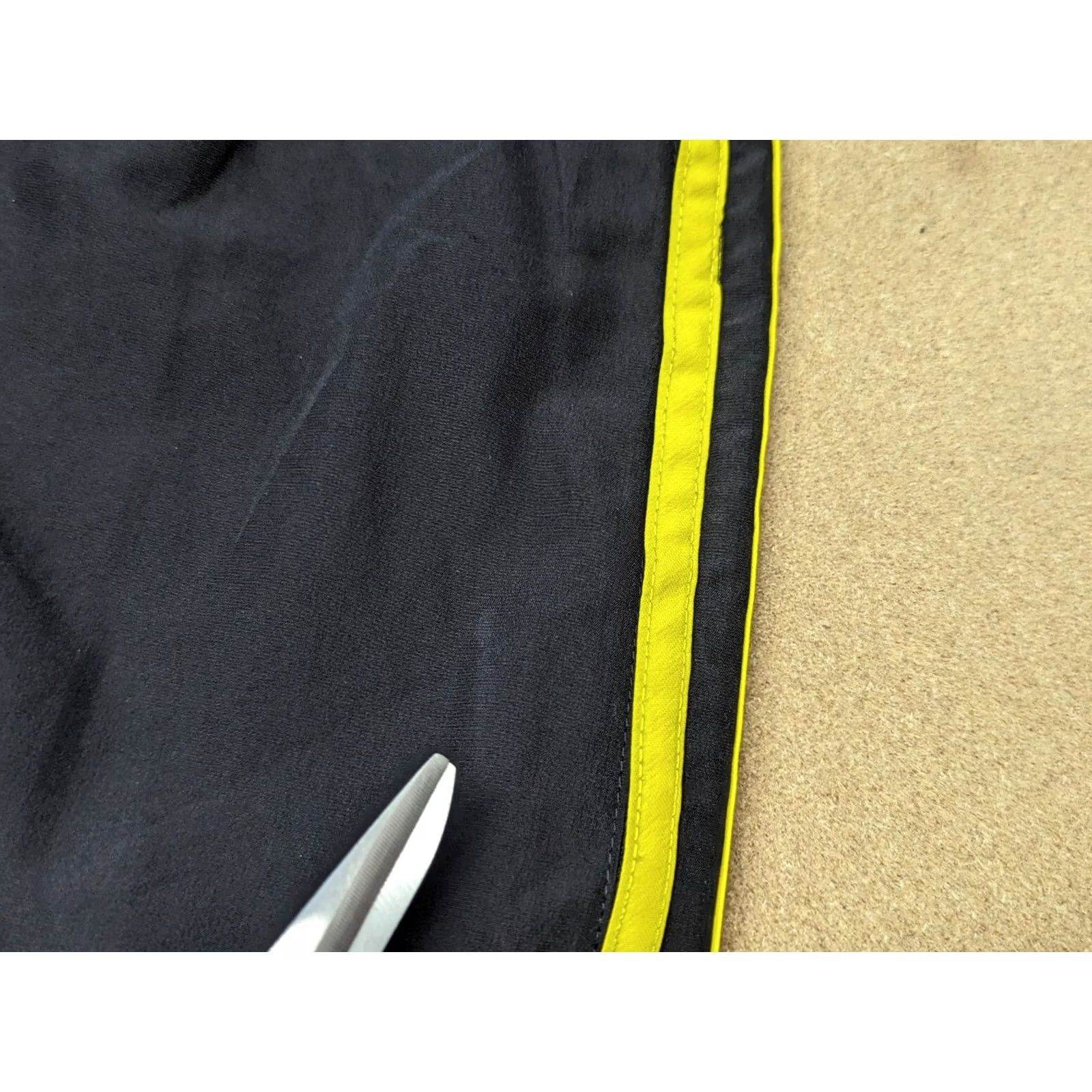 Adidas Adidas Chelsea 2012 Pants Small Training Champions League Black Yellow Football Unisex Adults S Size US 29 - 6 Thumbnail