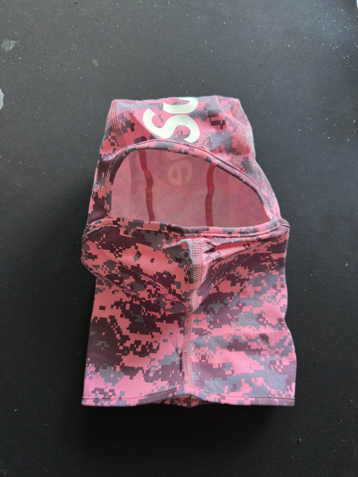 Supreme Supreme Heat Reactive Balaclava Pink Digi Camo Size ONE SIZE - 2 Thumbnail