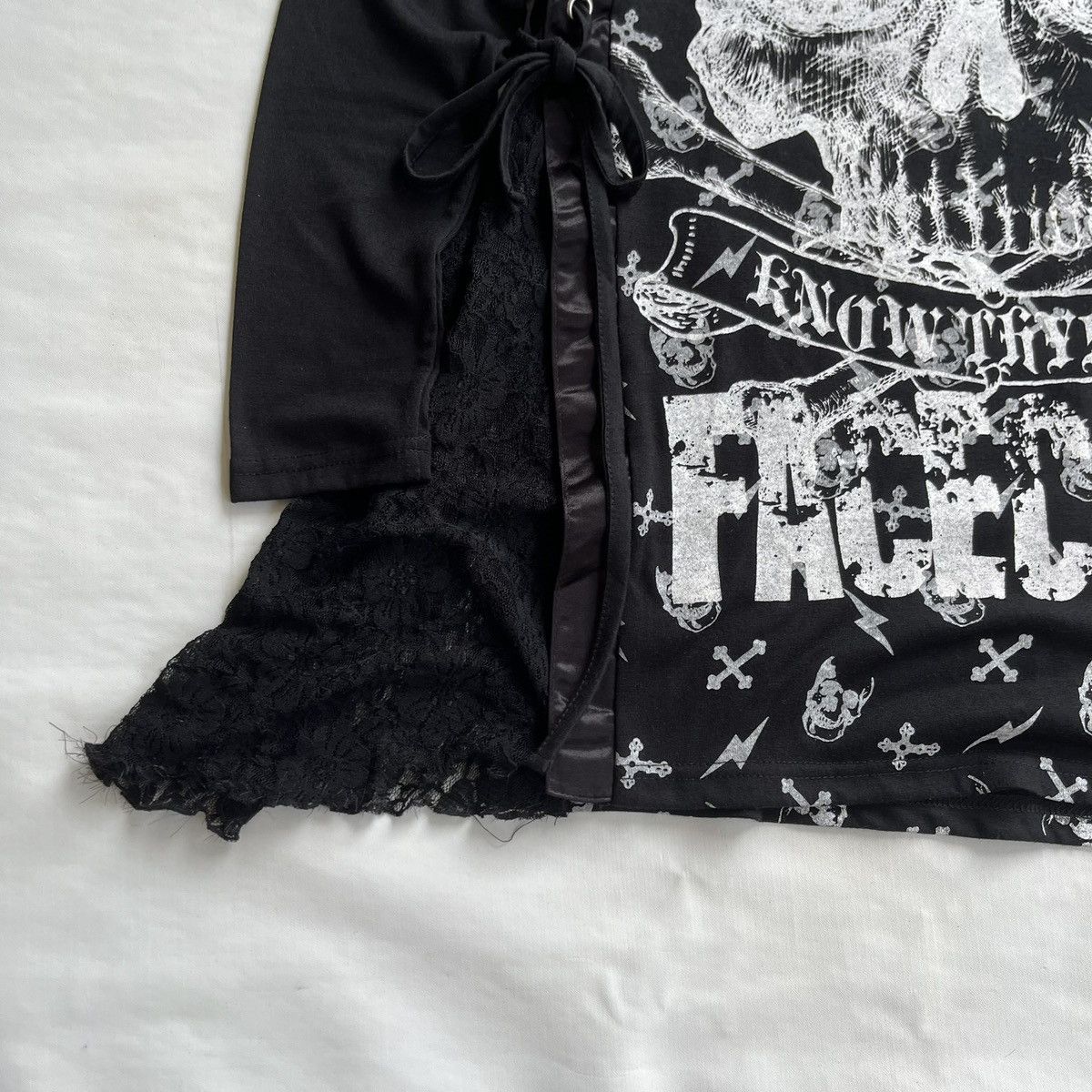 Japanese Brand Garnet Punkers Gothic Longsleeve Size US M / EU 48-50 / 2 - 3 Thumbnail