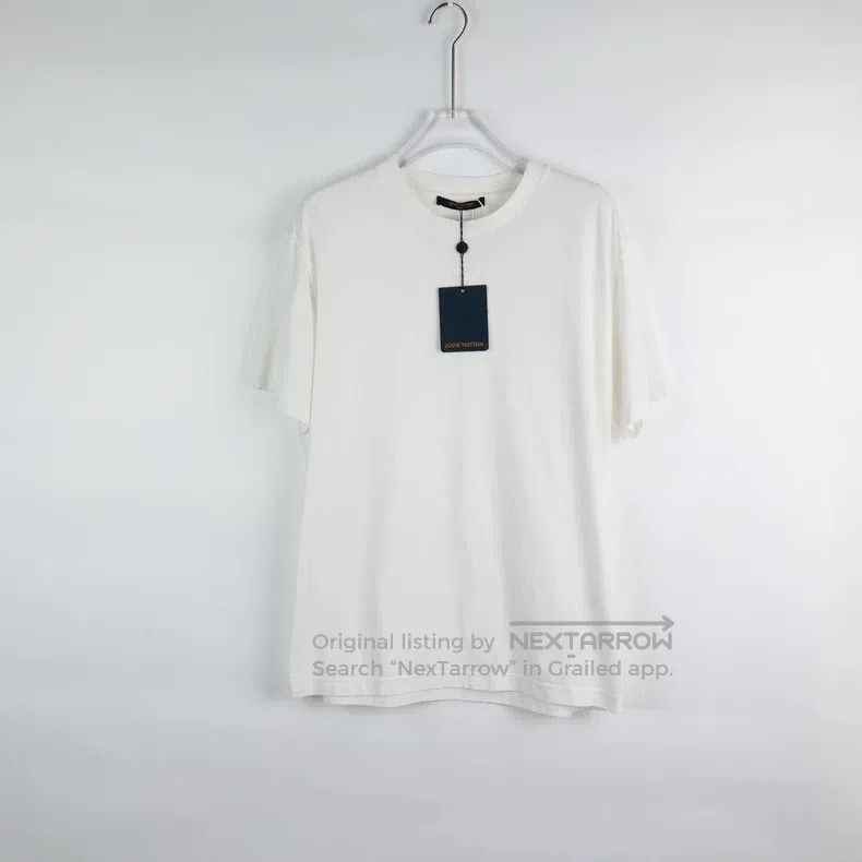 Louis Vuitton Louis Vuitton Logo embossed crewneck T-shirt Size US L / EU 52-54 / 3 - 1 Thumbnail