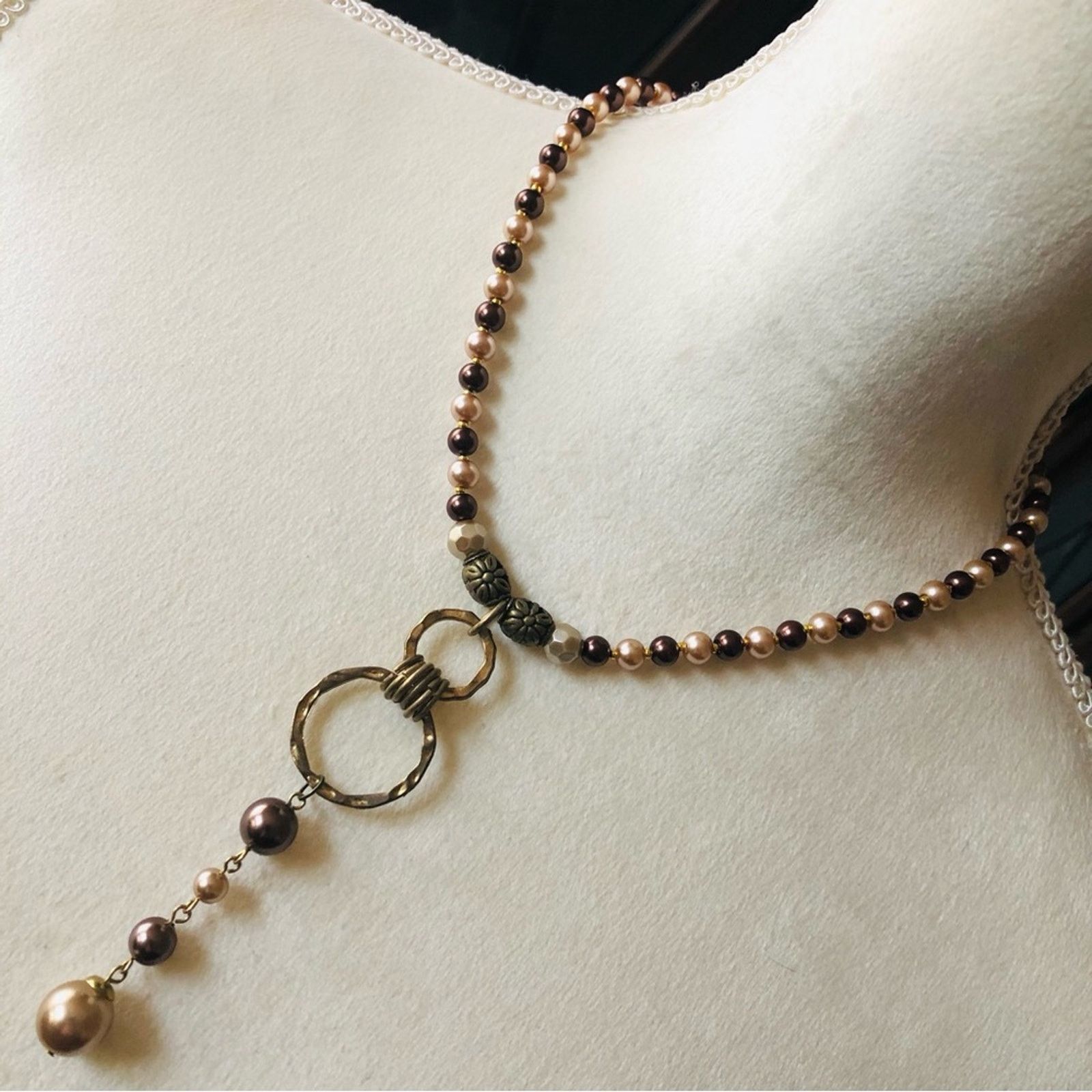 Handmade Handcrafted repurpose brown & tan dangle Pearl necklace Size ONE SIZE - 1 Thumbnail
