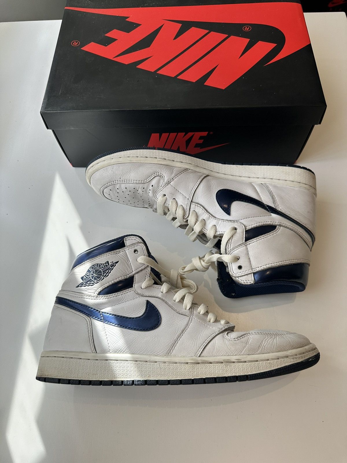 image of Jordan Brand 1 Retro Metallic Navy (2016) Shoes in Blue, Men's (Size 10)