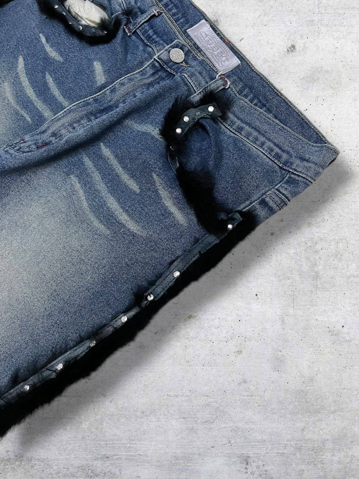 Beauty Beast VINTAGE CHEST OG DESIGNER FLARED FUR SIDE TAPE ICONIC DENIM Size US 32 / EU 48 - 8 Thumbnail