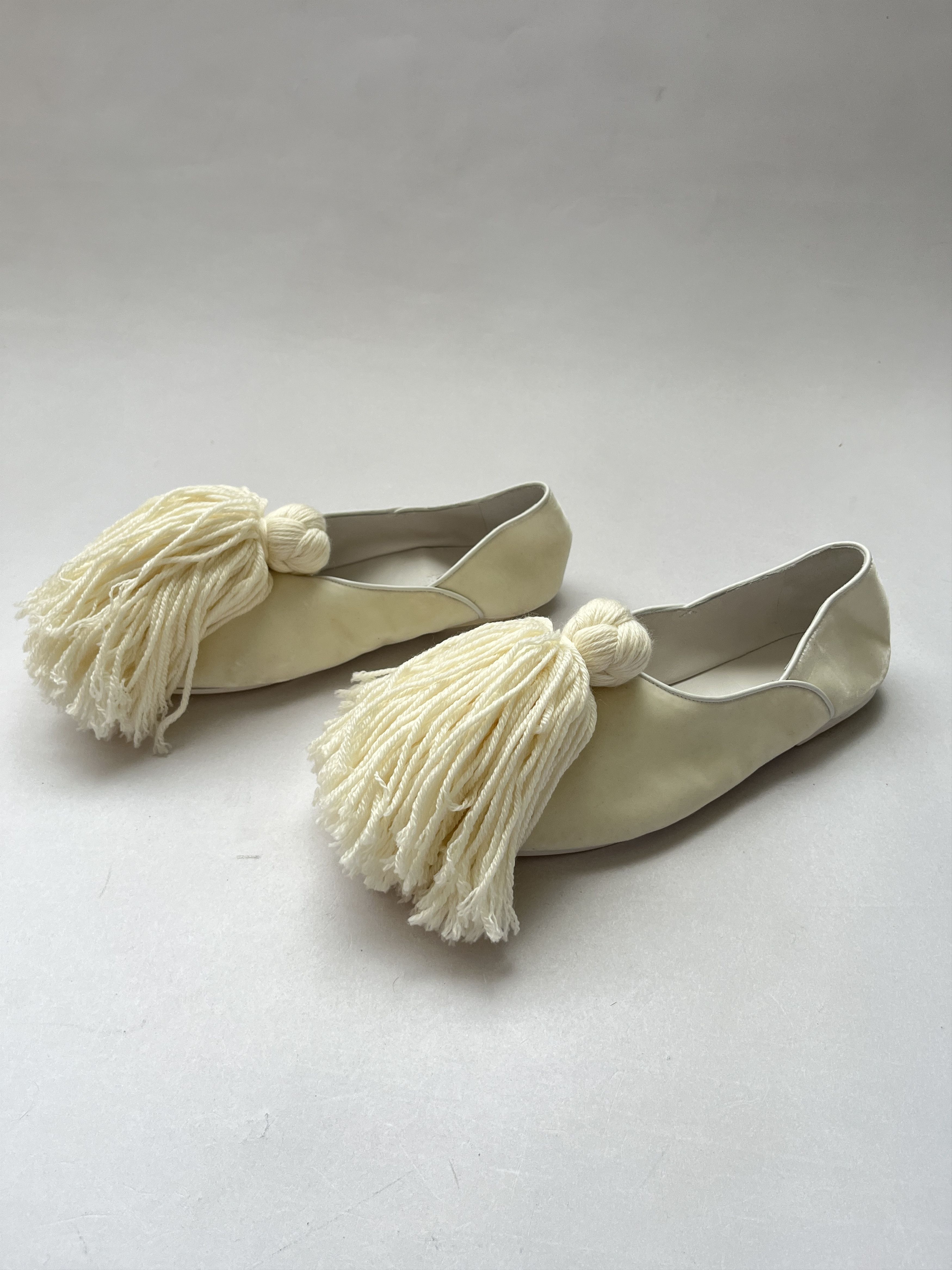 Jil Sander ⚡️QUICK SALE⚡️Jil Sander Cream Pom Pom Slippers Ballerinas Size US 9 / IT 39 - 4 Thumbnail