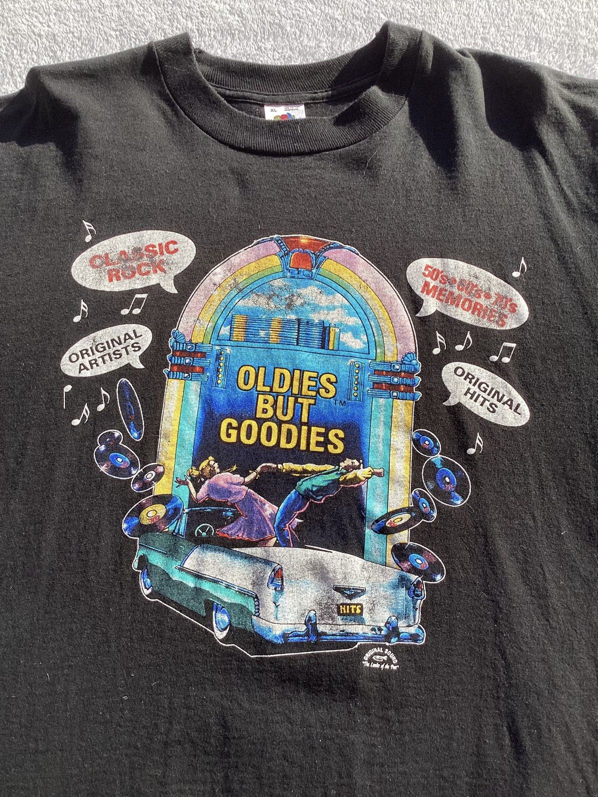 Fruit Of The Loom oldies but goodies 50s 60s 70s classic rock original hits T Size US XL / EU 56 / 4 - 2 Thumbnail