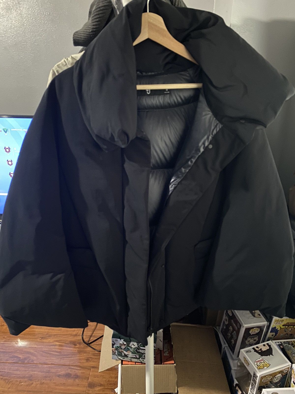 Uniqlo oversized puffer sales