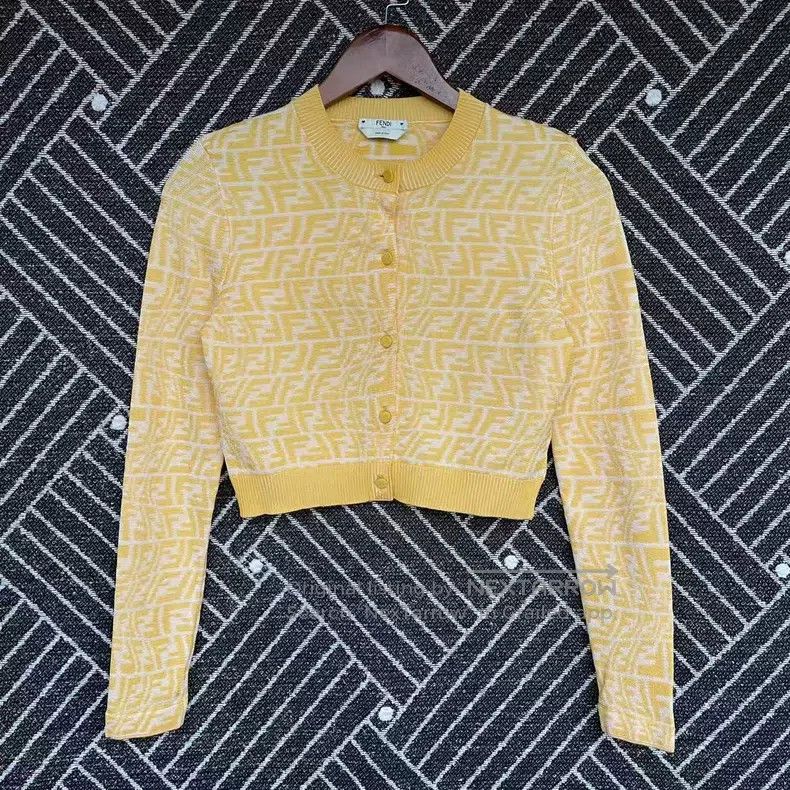 Fendi Fendi Casual artificial silk knit sweater Size XS / US 0-2 / IT 36-38 - 1 Thumbnail