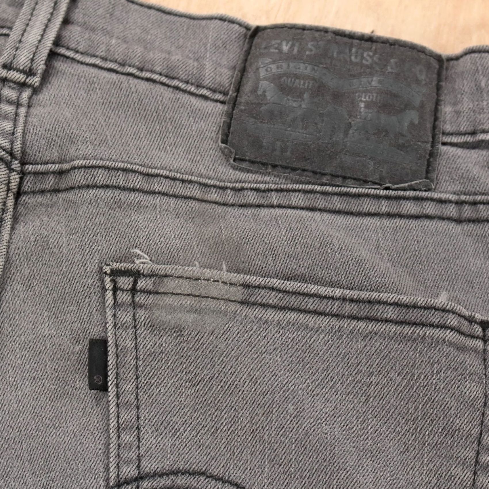 Levi's LEVI'S 511 Slim Fit Jeans 29x30 Gray Stretch Denim Paint Spots Tag Indie Sleaze Size US 29 - 2 Thumbnail