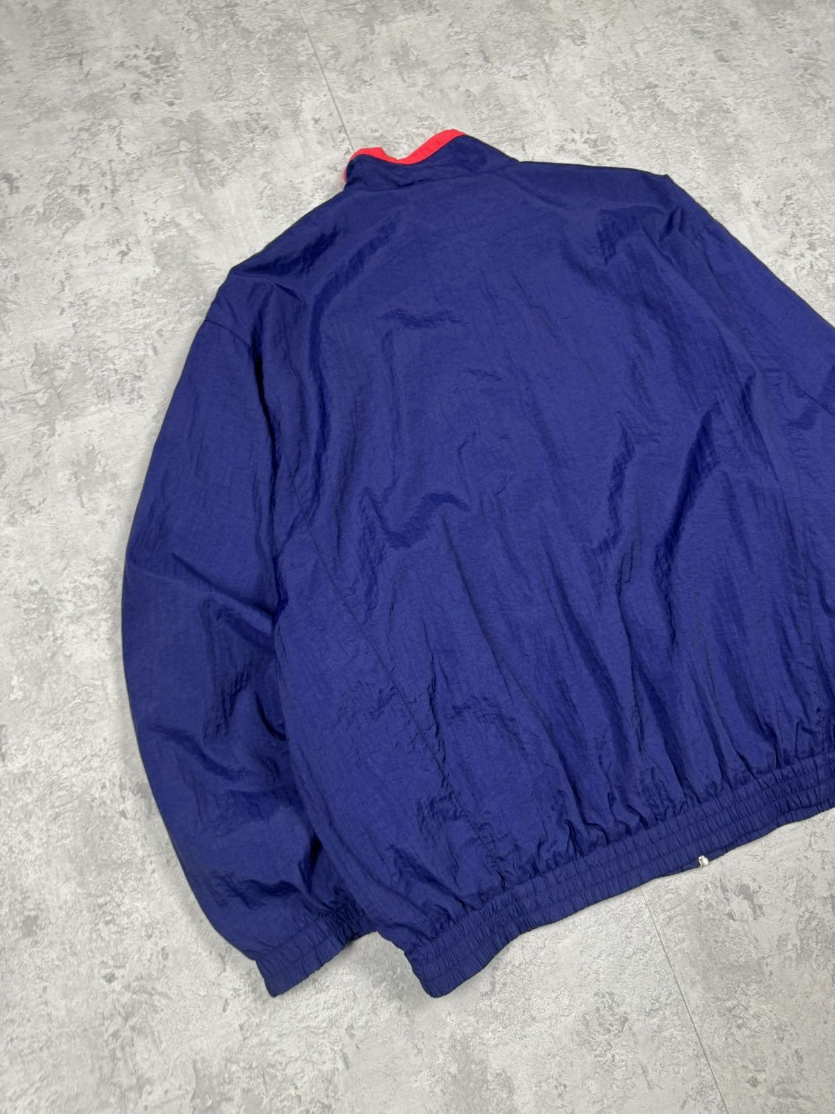 Nike Vintage Nike Y2K Nylon Track Jacket Size L Size US L / EU 52-54 / 3 - 7 Thumbnail