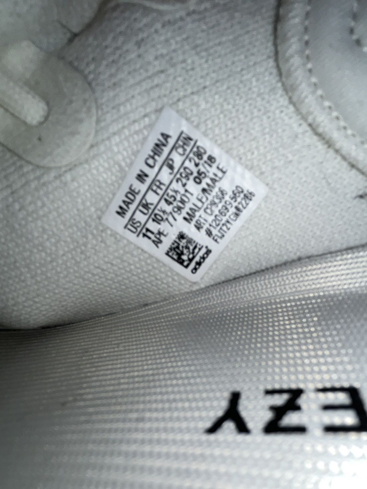 Adidas × Kanye West Yeezy Boost 350 V2 Triple White Size US 11 / EU 44 - 7 Thumbnail