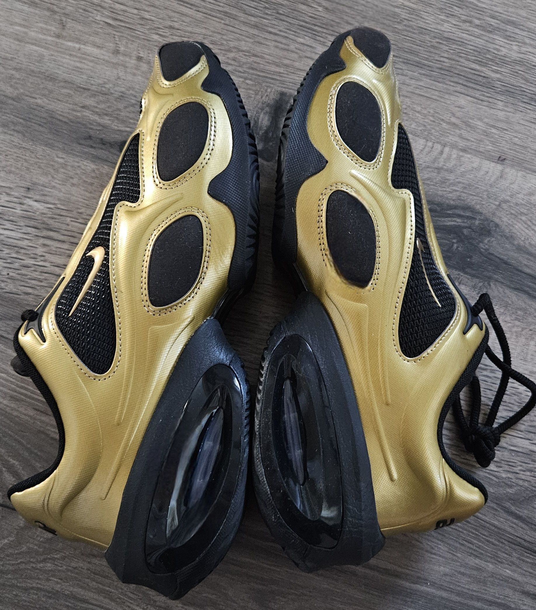 Nike Nike Womens Air Max Muse Metallic Gold & Black Shoes 10.5 Size US 10.5 / IT 40.5 - 3 Thumbnail