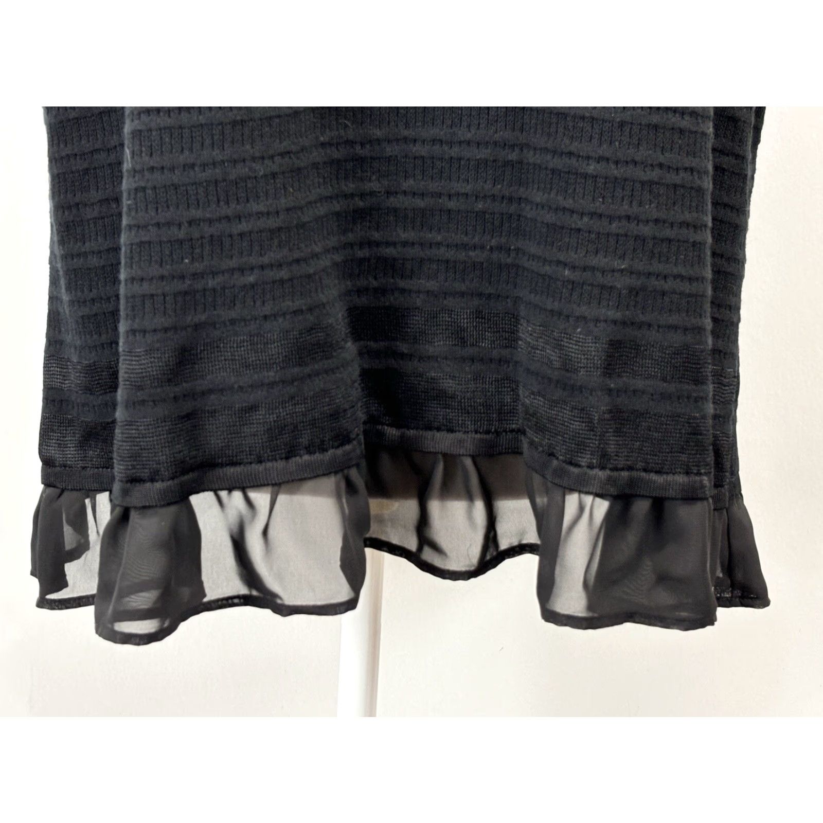 Vintage Ming Wang Sweater Womens Large Black Ruffle Beaded Knit Pullover Round Neck Short Sleeve Classic Size L / US 10 / IT 46 - 6 Thumbnail