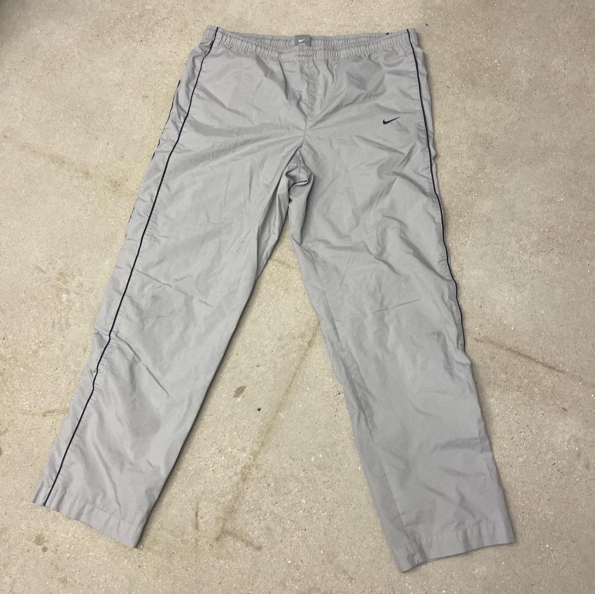Nike Vintage Nike Nylon Track Pants Size US 29 - 1 Thumbnail