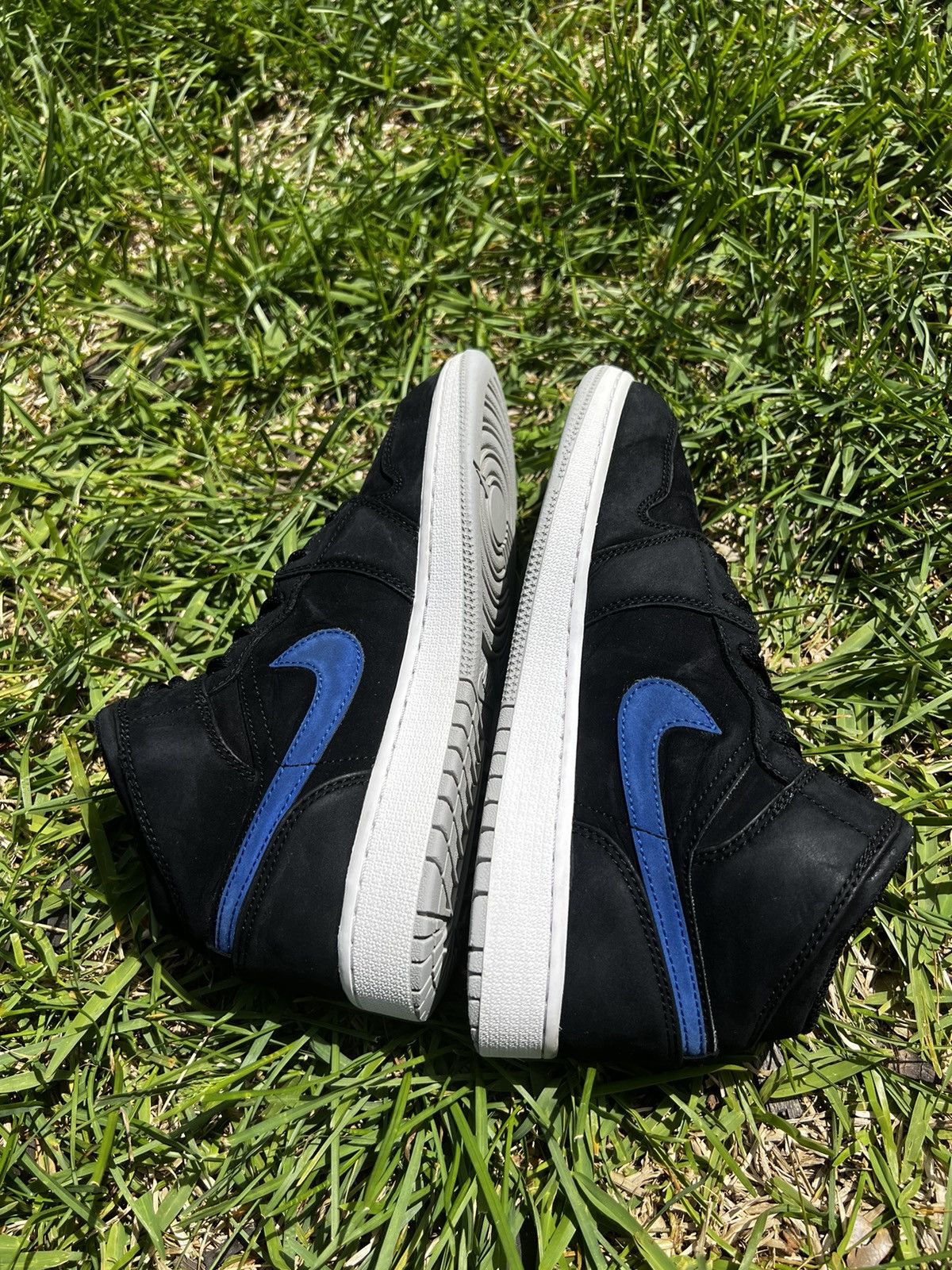 Jordan Brand CLEAN Air Jordan 1 Mid Retro size 6.5 Multi Swoosh shoes Size US 6.5 / EU 39-40 - 7 Thumbnail