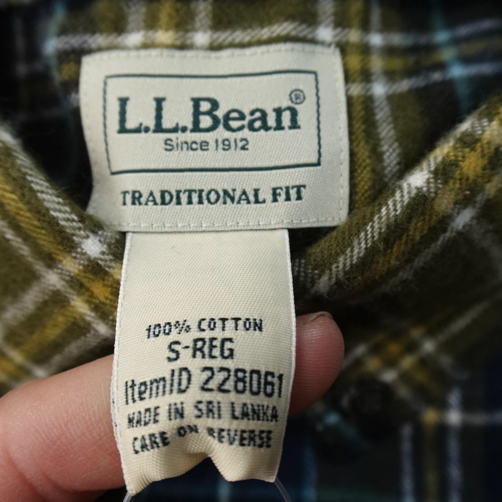 Vintage LL Bean Shirt Mens S Blue Scotch Plaid Flannel Button Up Long Sleeve Hiking Casual Winter Size US S / EU 44-46 / 1 - 5 Thumbnail