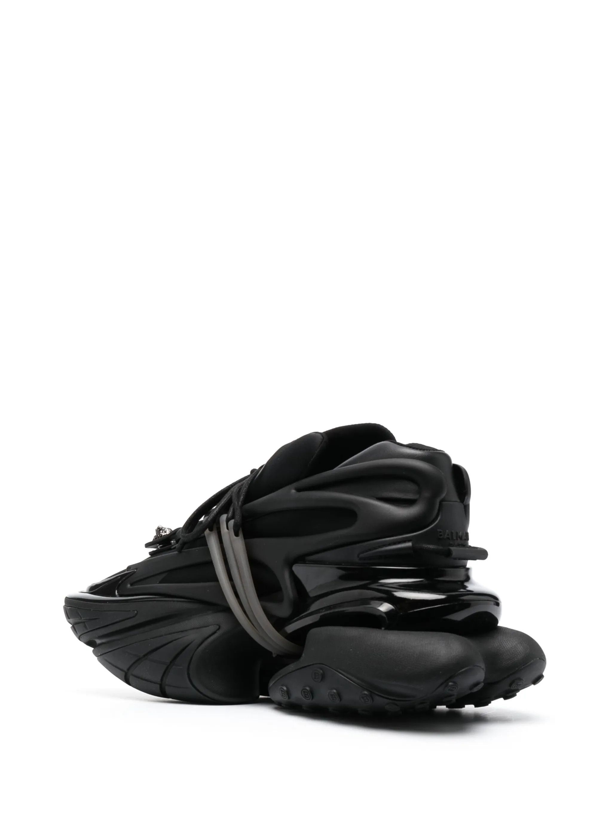 o1mt1gz0226 Unicorn Low-Top Sneakers in Black