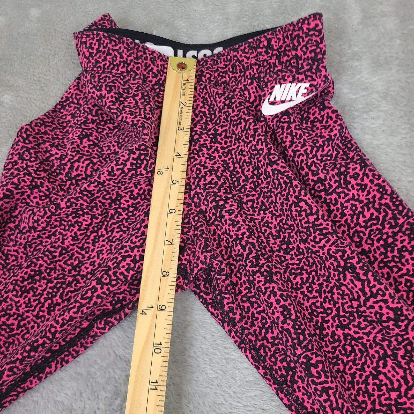 Nike Nike Womens Pink Leopard Workout Pants size Small Just Do It Size 28" / US 6 / IT 42 - 9 Thumbnail