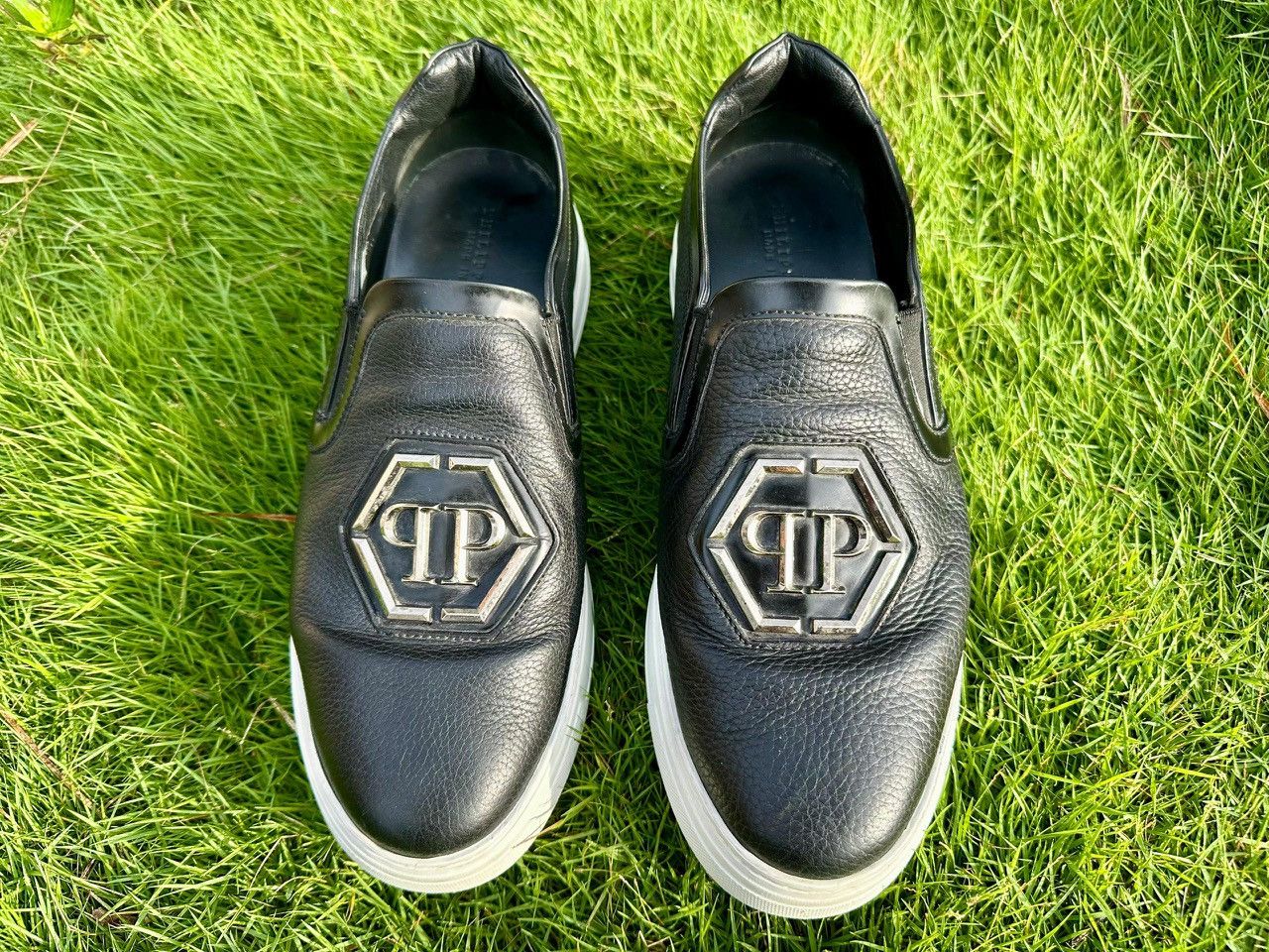 Philipp Plein Authentic Philipp Plein Hexagon Logo Leather Slip On Size US 7.5 / EU 40-41 - 1 Thumbnail