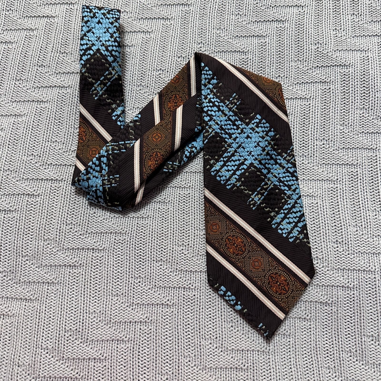 Vintage Vintage Qiana brown and orange patterned men's tie Size ONE SIZE - 1 Thumbnail