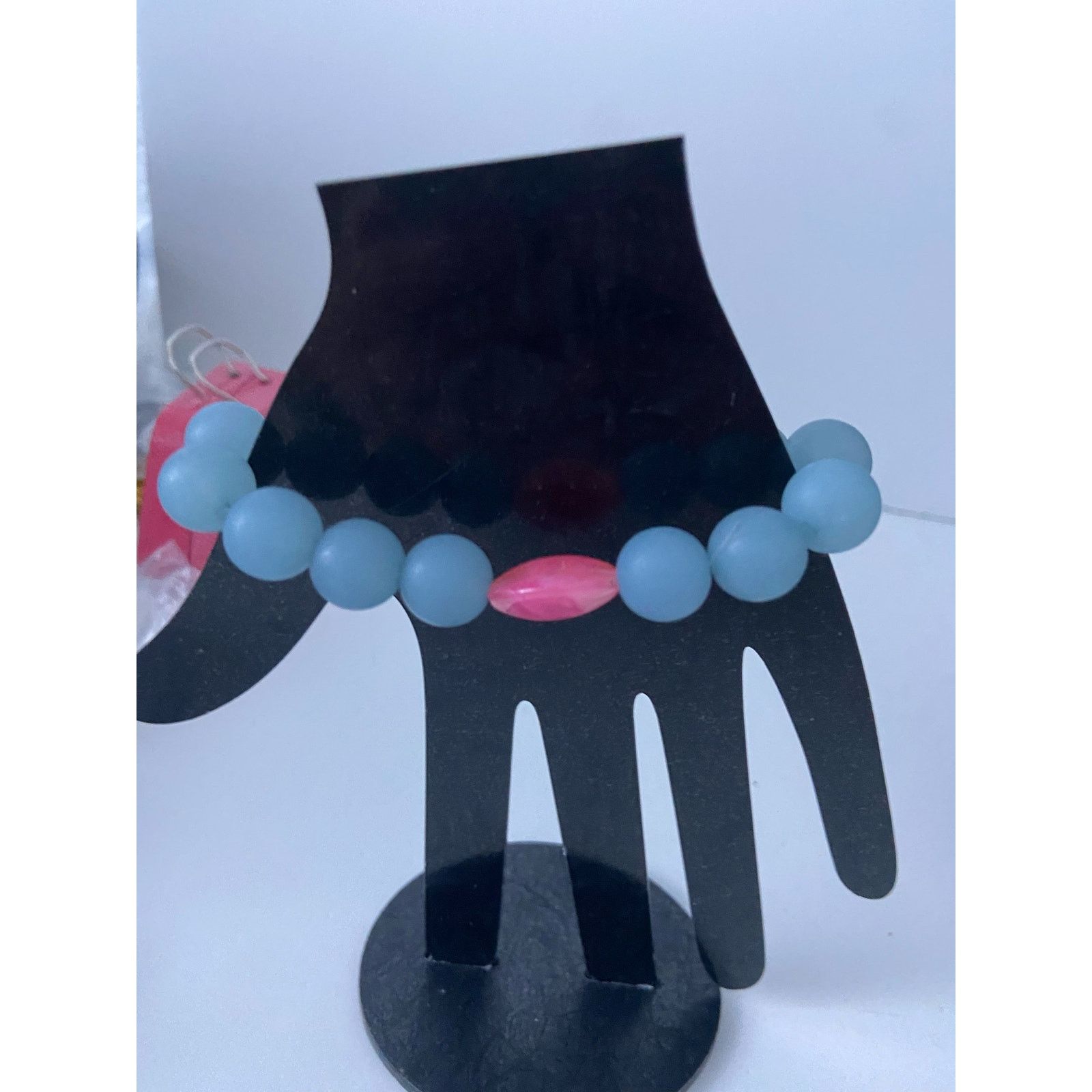 Handmade Light blue bead bracelet with pink accent Size ONE SIZE - 3 Thumbnail