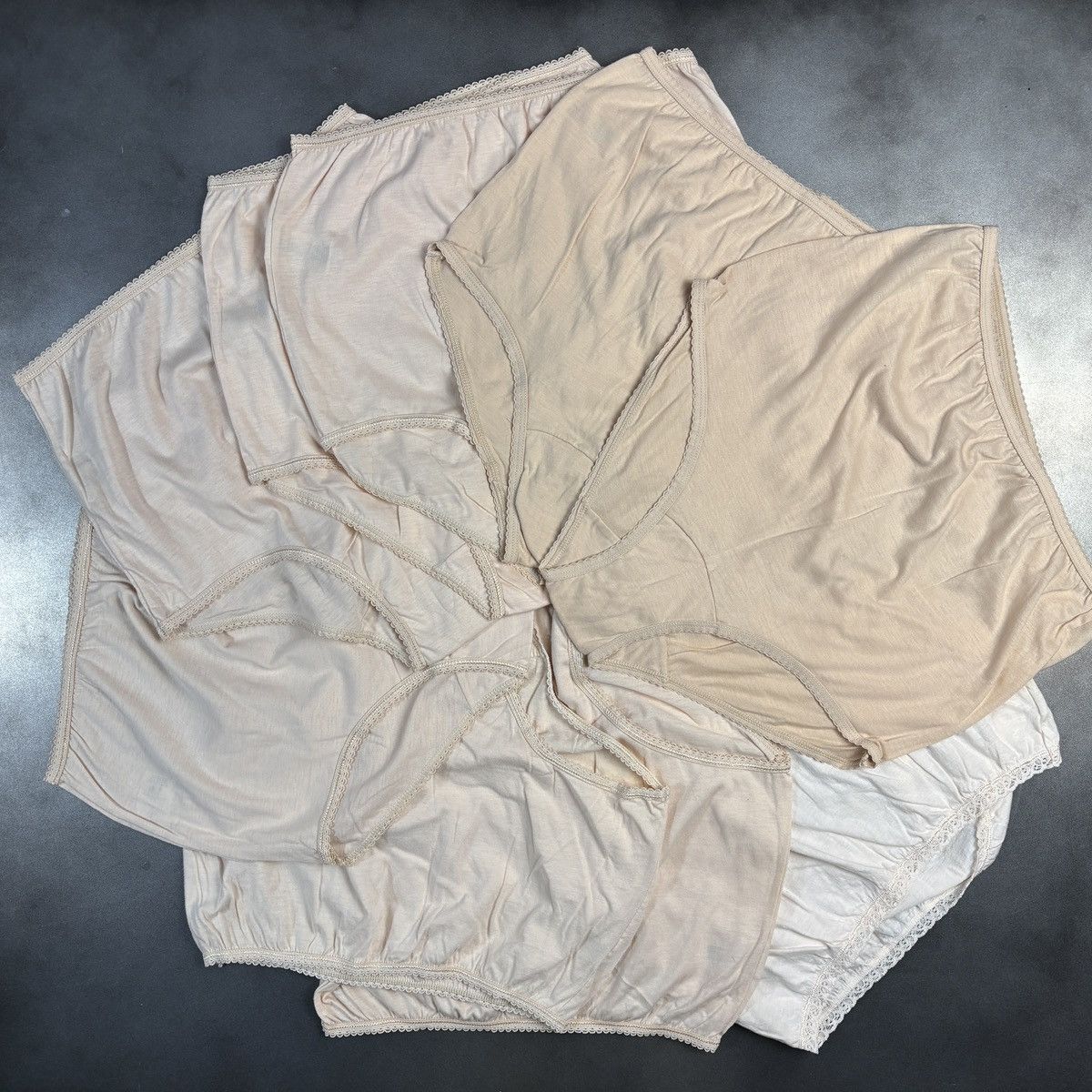 Marks & Spencer × Vintage Pack of 9 Vintage Underwear Blush High Waisted Lace Cotton Size ONE SIZE - 1 Thumbnail