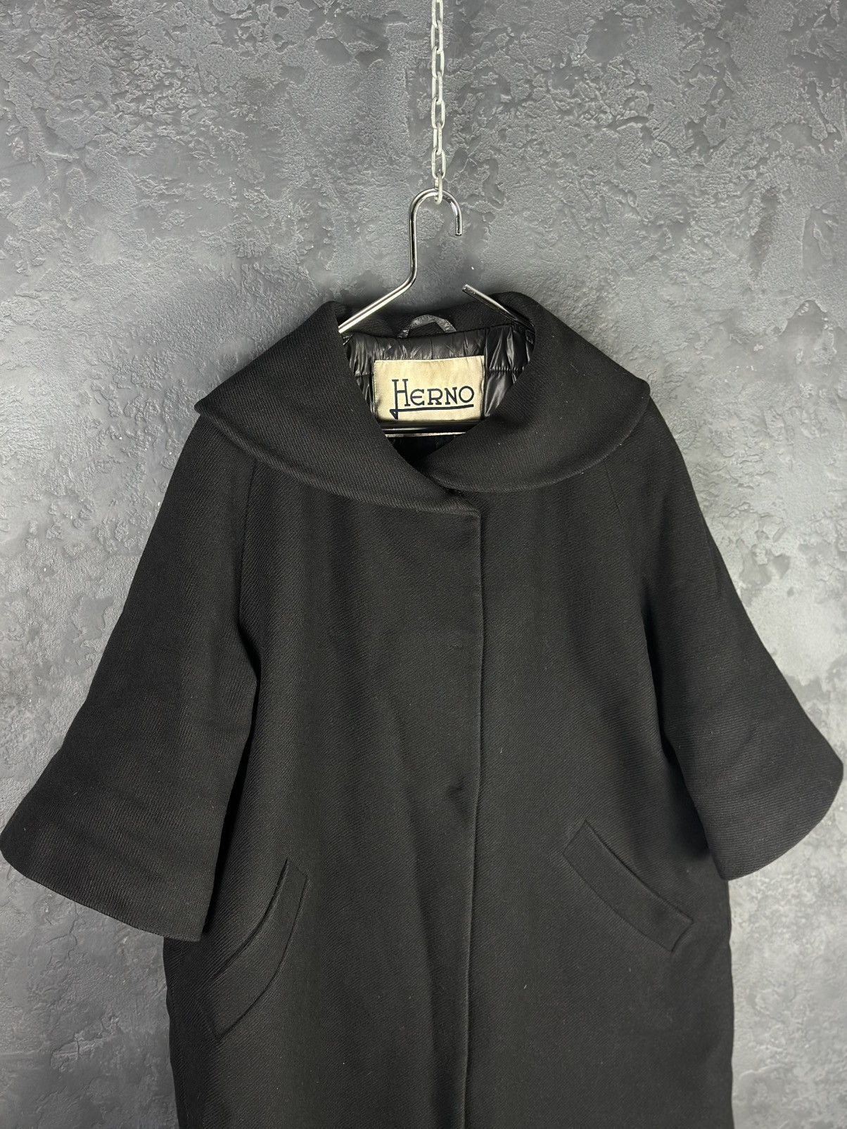 Herno × Vintage HERNO Vintage Women’s Black Short Sleeve Overcoat Designer Size L / US 10 / IT 46 - 2 Thumbnail