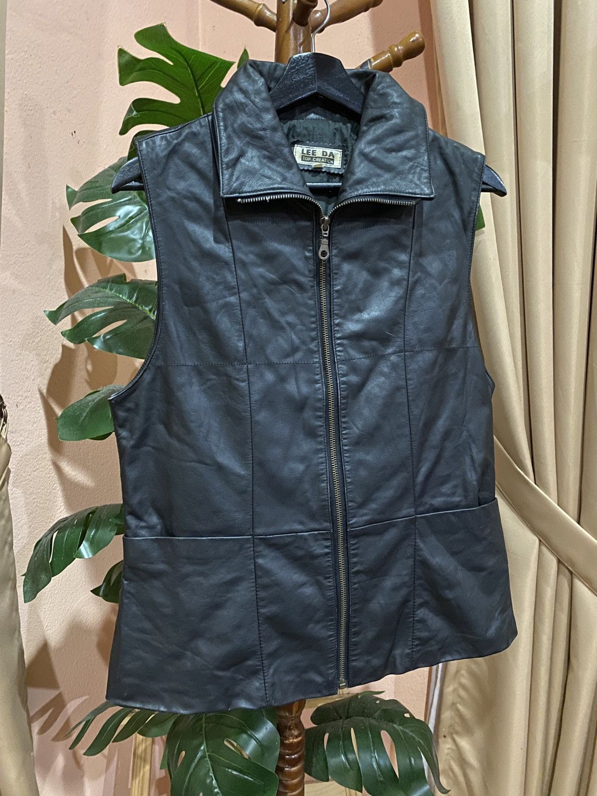 Other LEE DA Top Creation Women’s Black Leather Vest - Korean Size M / US 6-8 / IT 42-44 - 3 Thumbnail