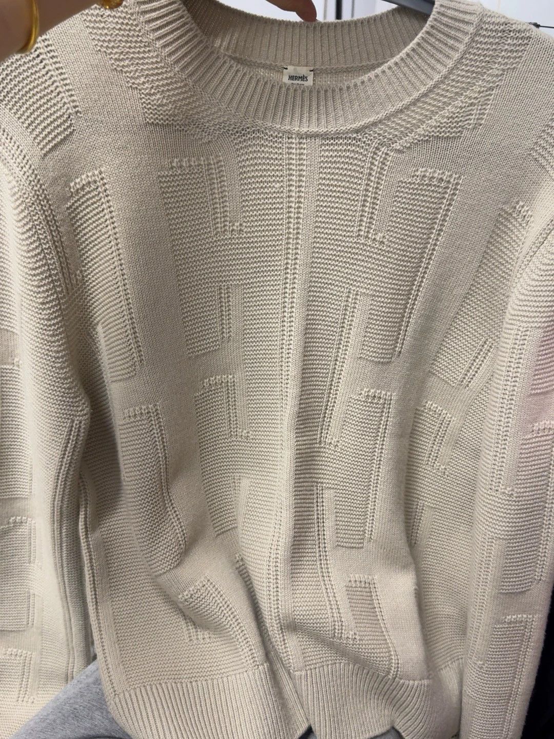 Hermes Hermes Beige Knit Sweater Size US S / EU 44-46 / 1 - 1 Thumbnail